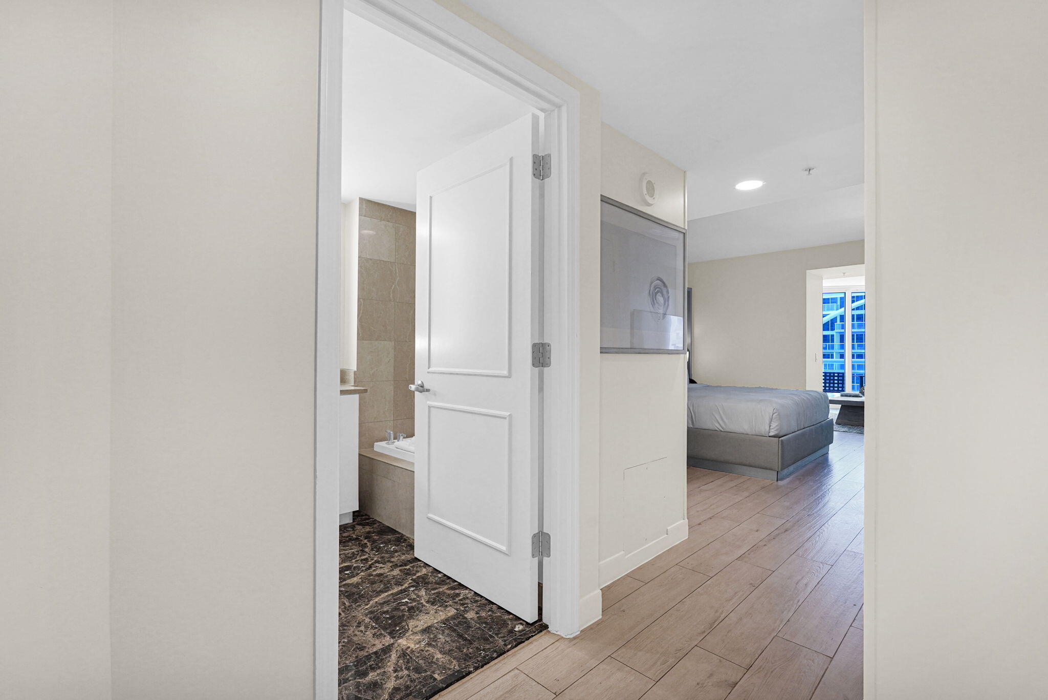 505 N Fort Lauderdale Beach Boulevard 1103 Property Photo 24
