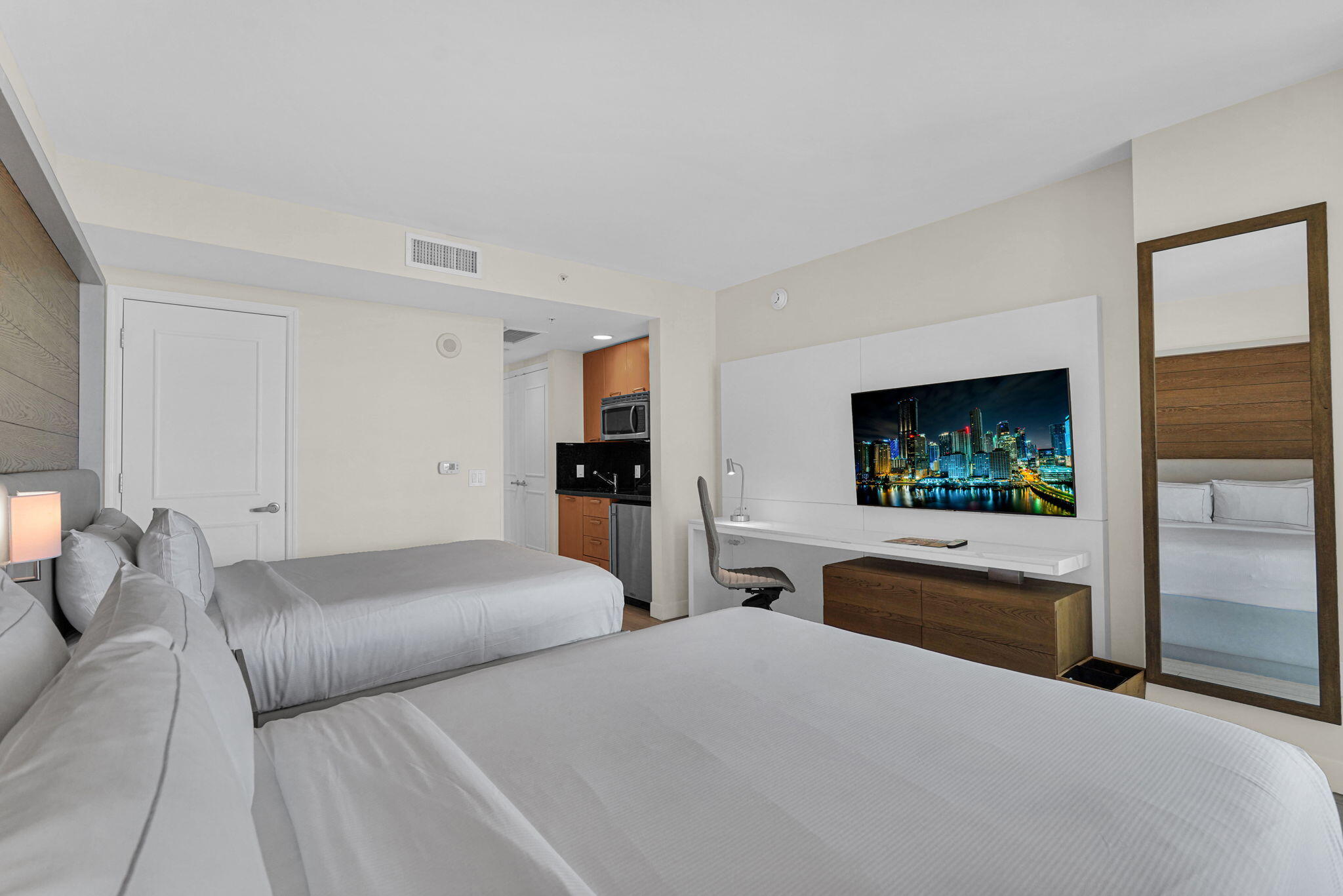 505 N Fort Lauderdale Beach Boulevard 915 Property Photo 13