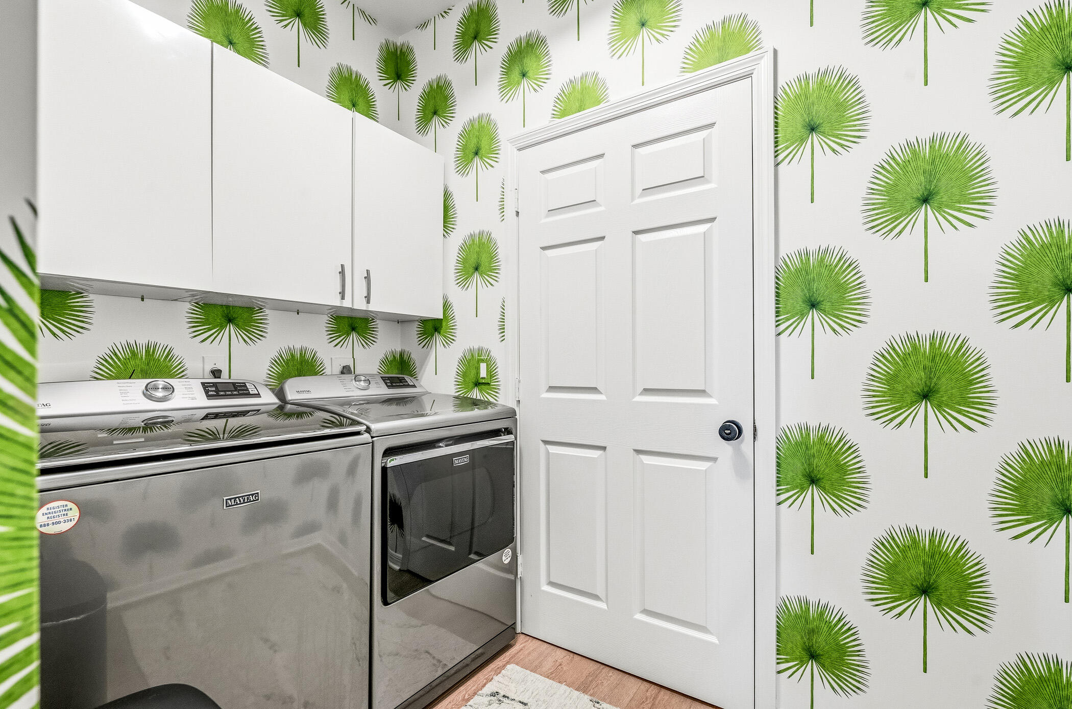 1753 Victoria Circle Property Photo 4
