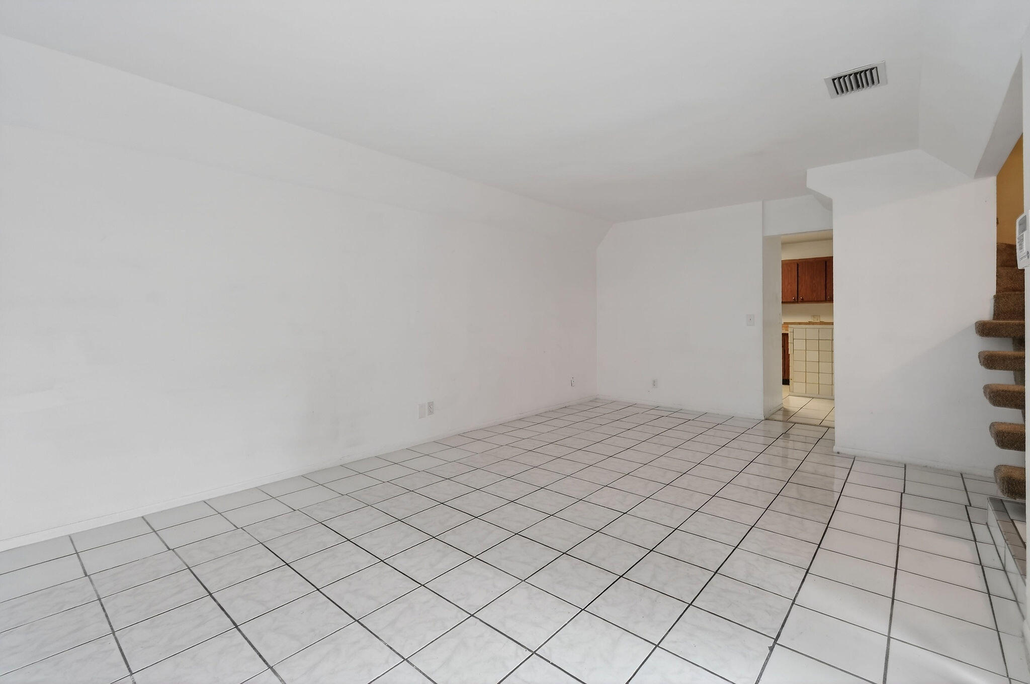 3502 Gardens E Drive B Property Photo 12