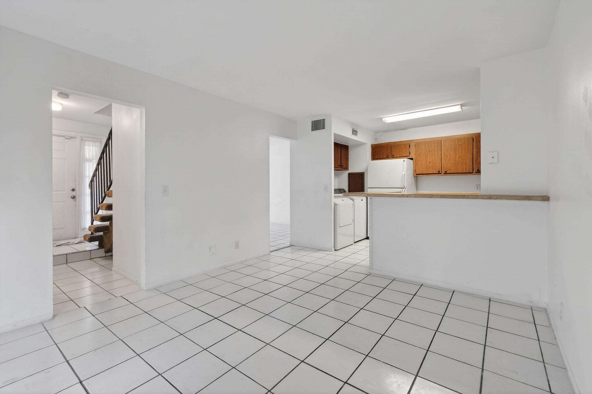 3502 Gardens E Drive B Property Photo 13