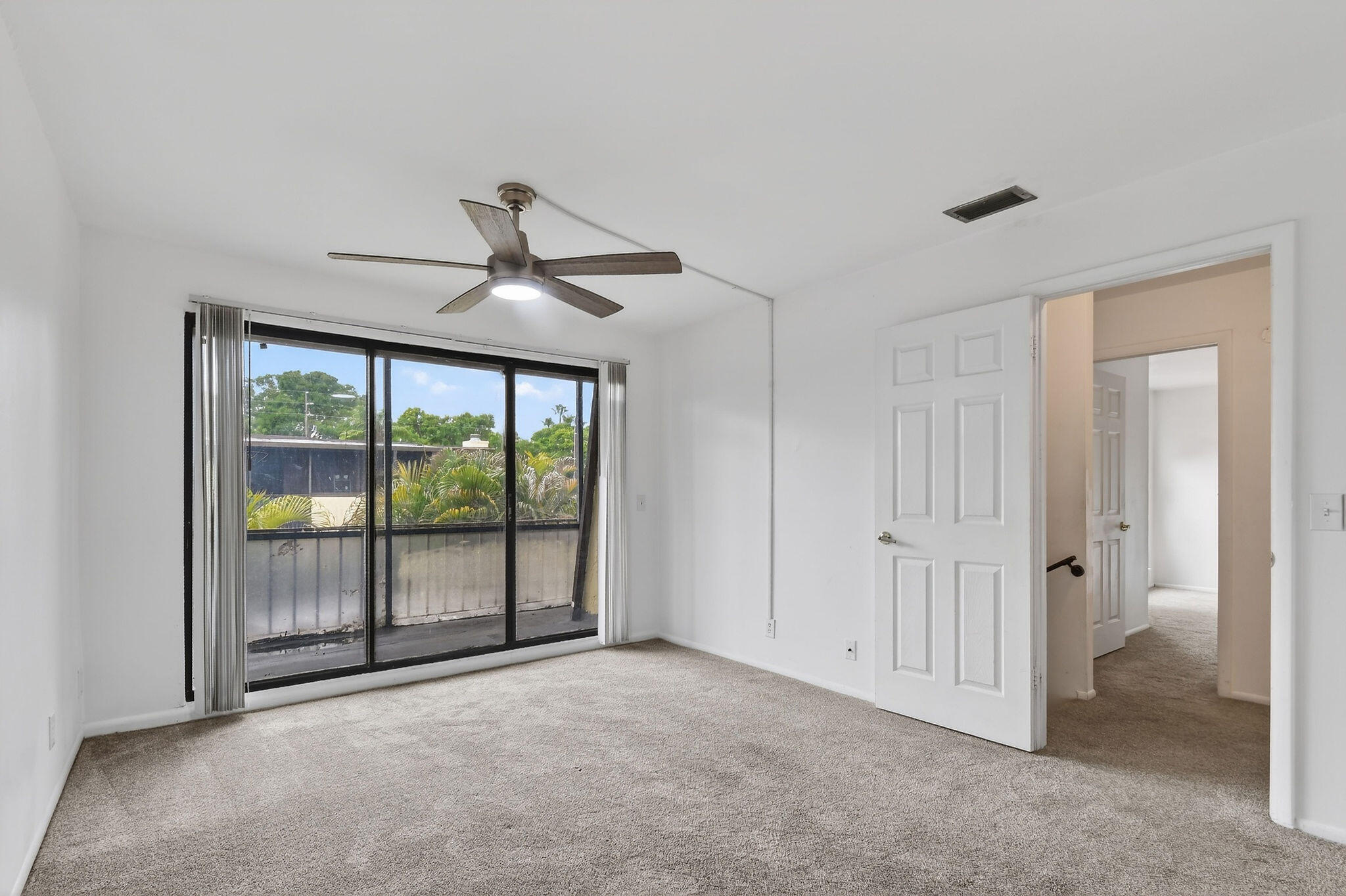 3502 Gardens E Drive B Property Photo 38
