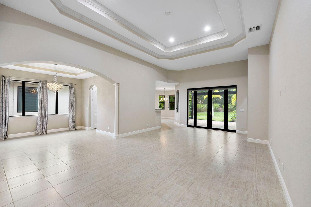 8231 Canopy Terrace Property Photo 6