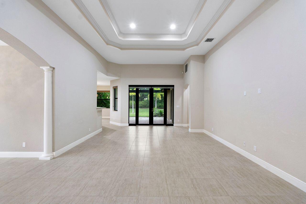 8231 Canopy Terrace Property Photo 7