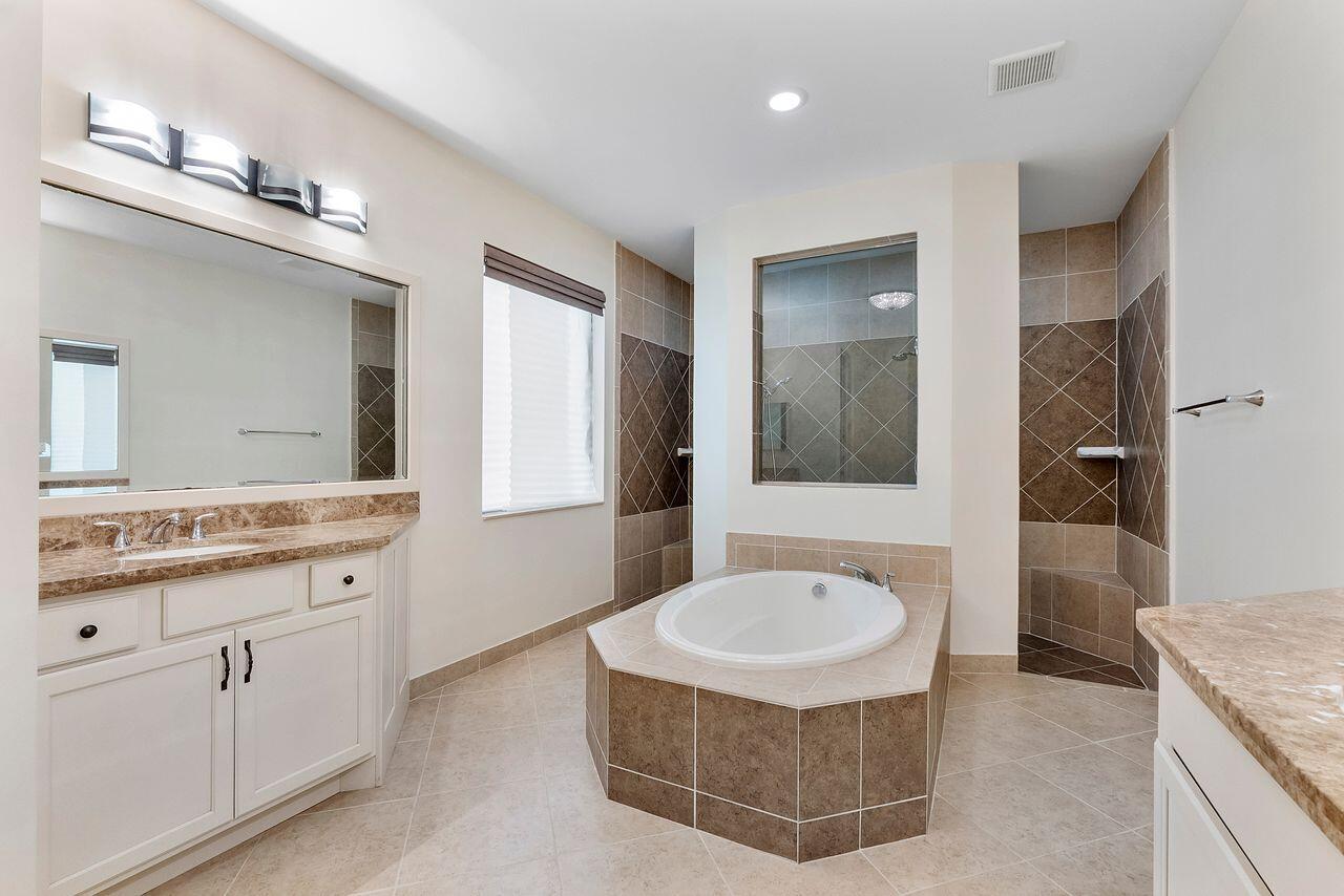 8231 Canopy Terrace Property Photo 24