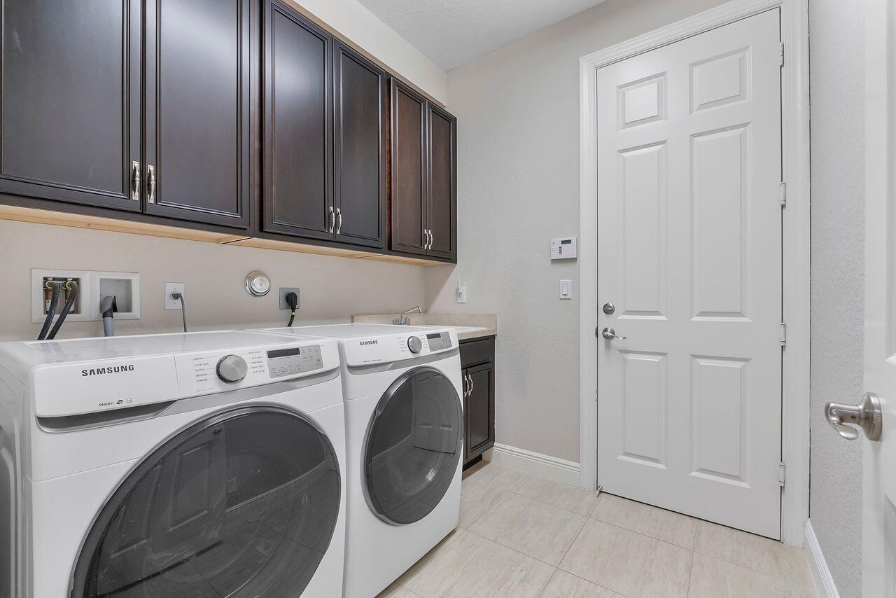 8231 Canopy Terrace Property Photo 28