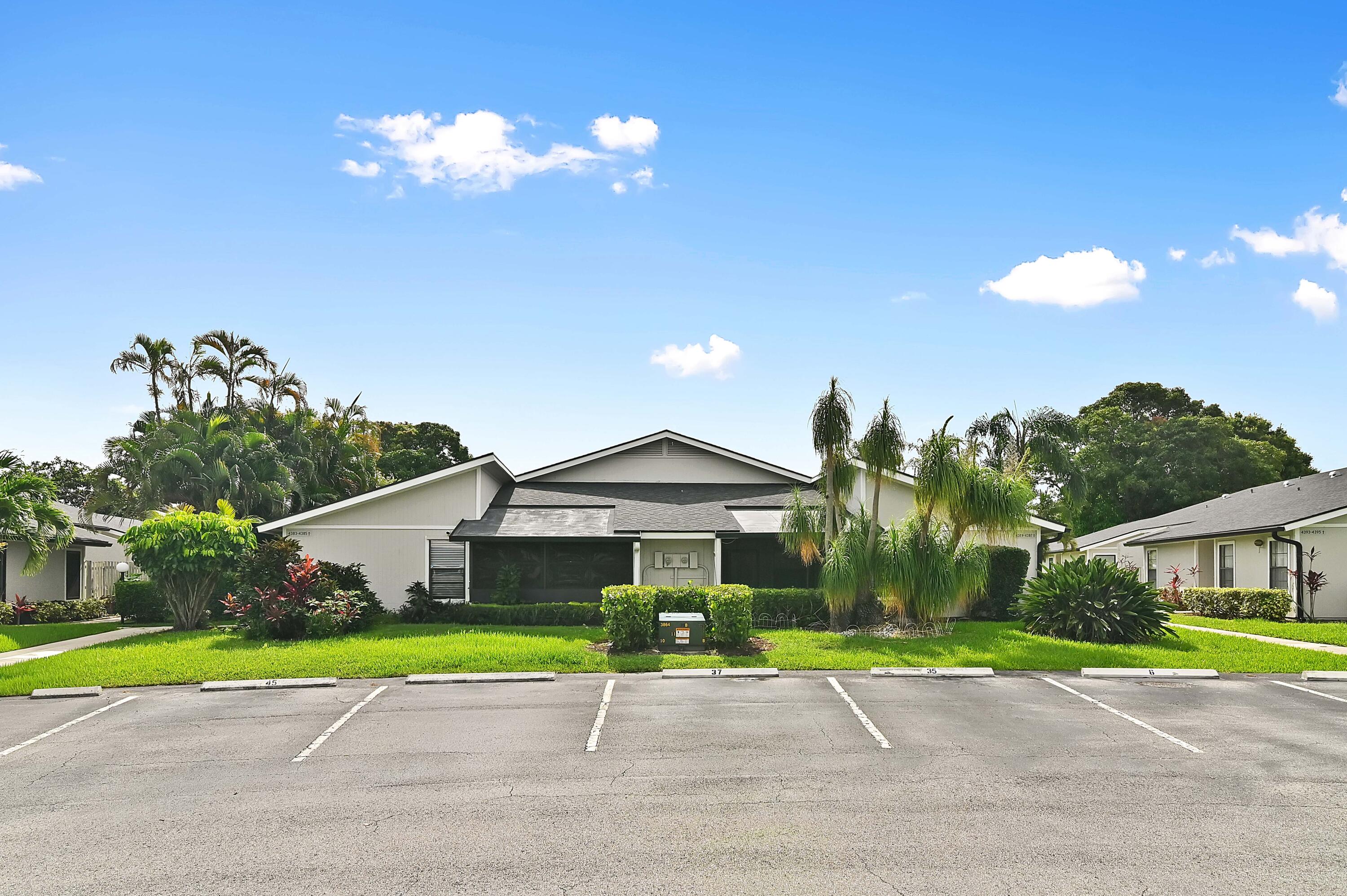 4383 Willow Pond Circle Property Photo 1