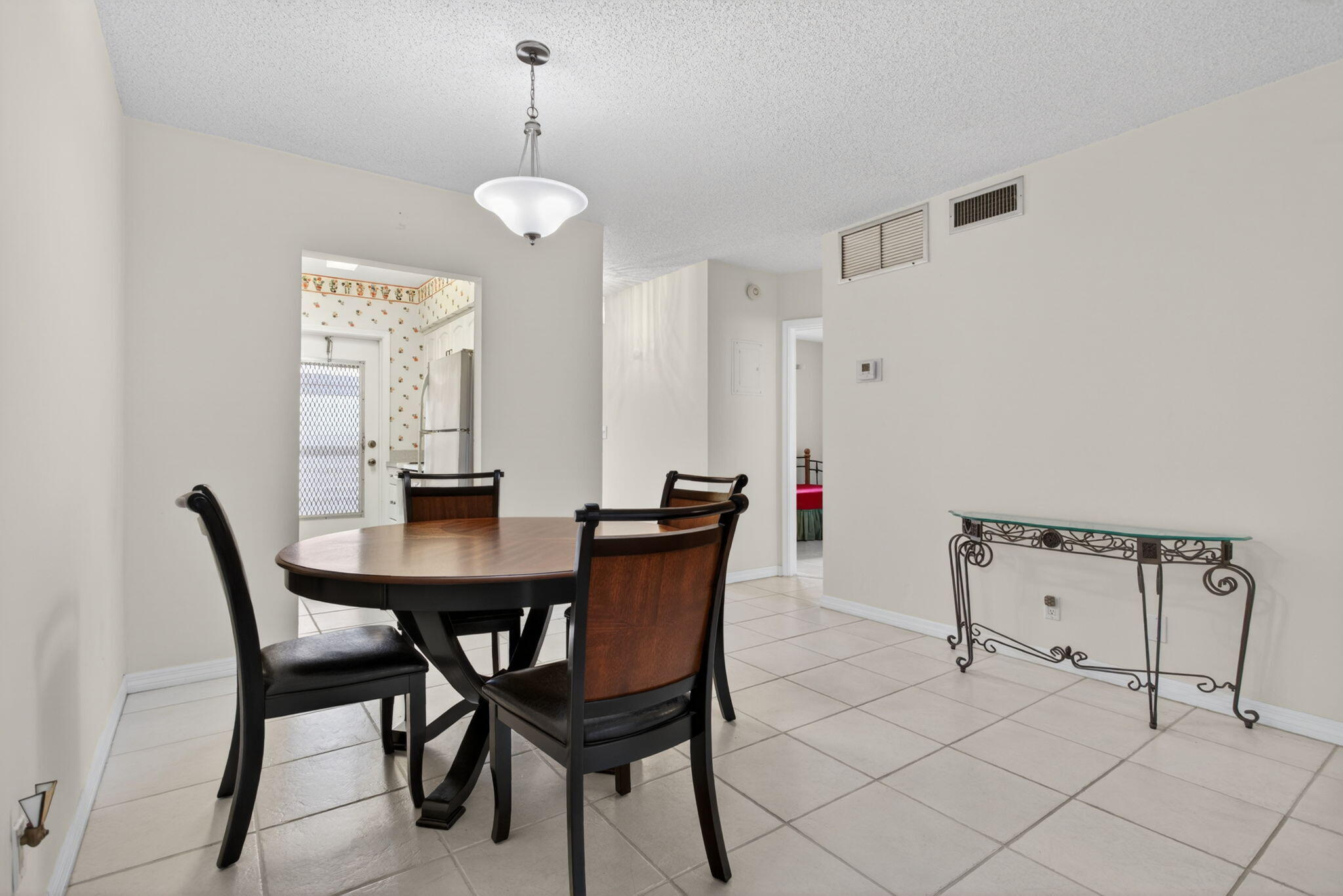 2115 Ne 42nd Court 109n Property Photo 7