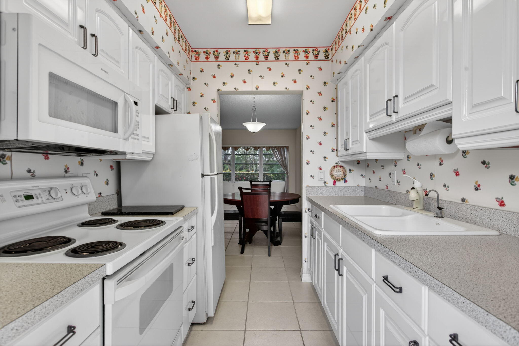 2115 Ne 42nd Court 109n Property Photo 10