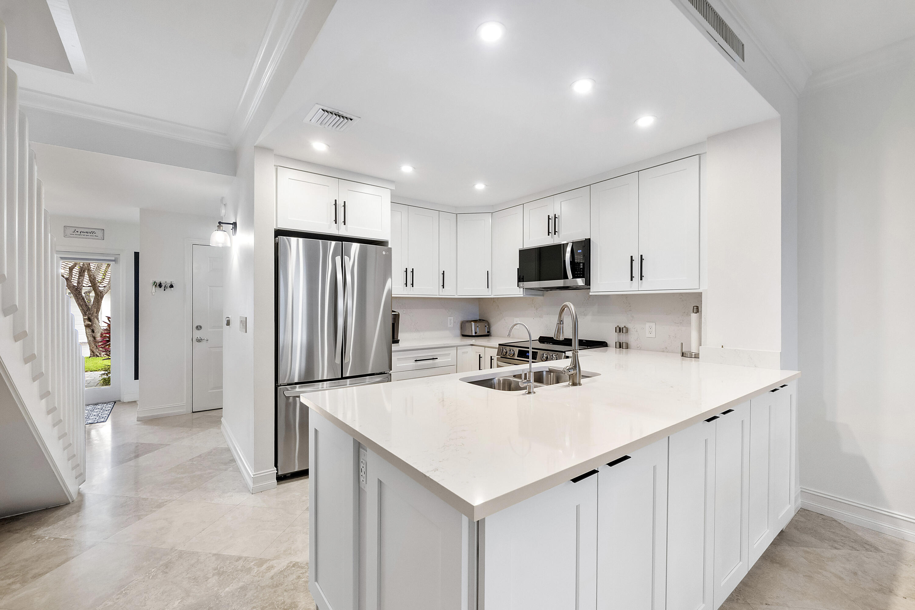 3596 S Ocean Boulevard 102 Property Photo 4