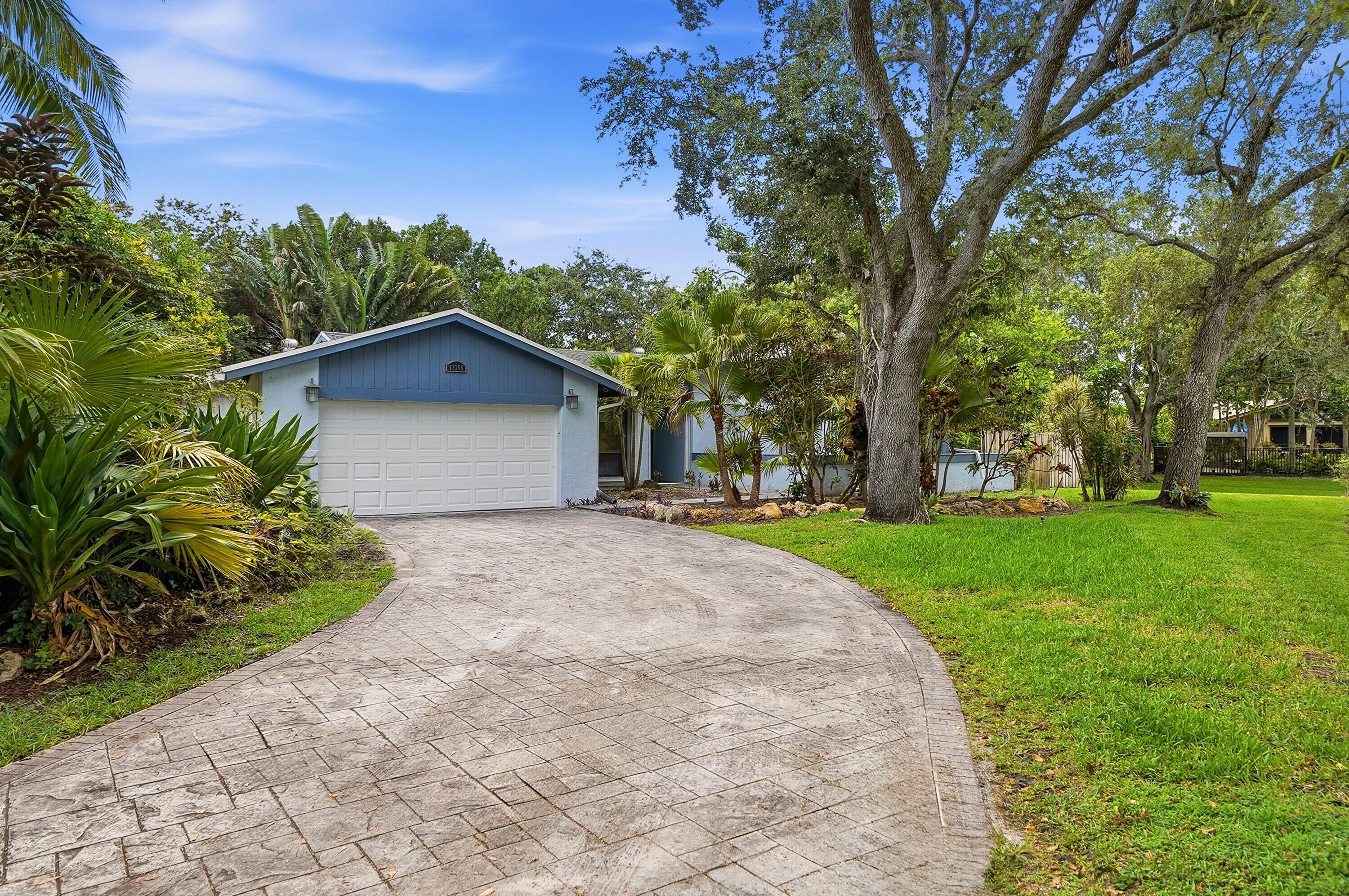 12106 Sailboat Way Property Photo 1