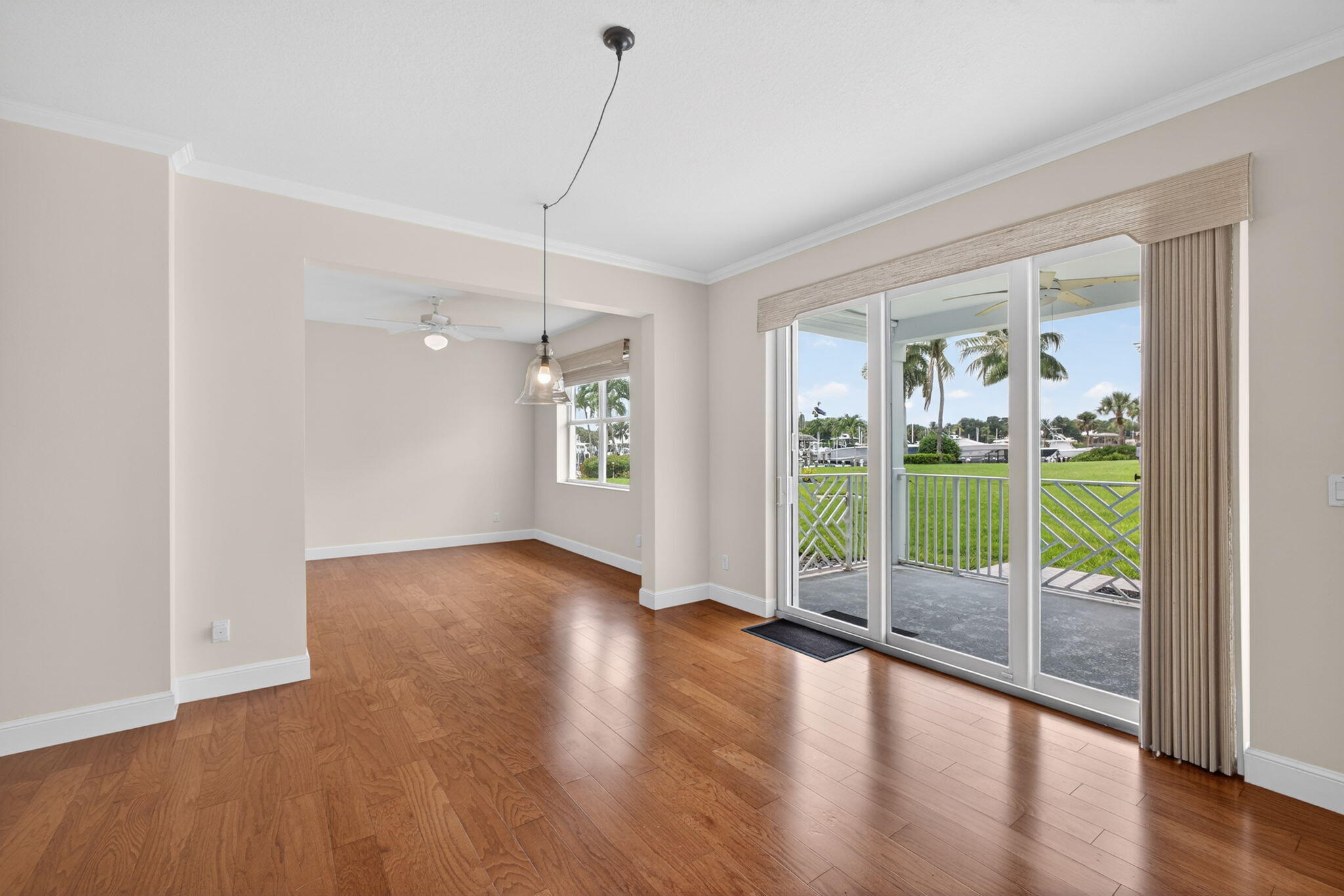712 Bay Colony Drive S Property Photo 12