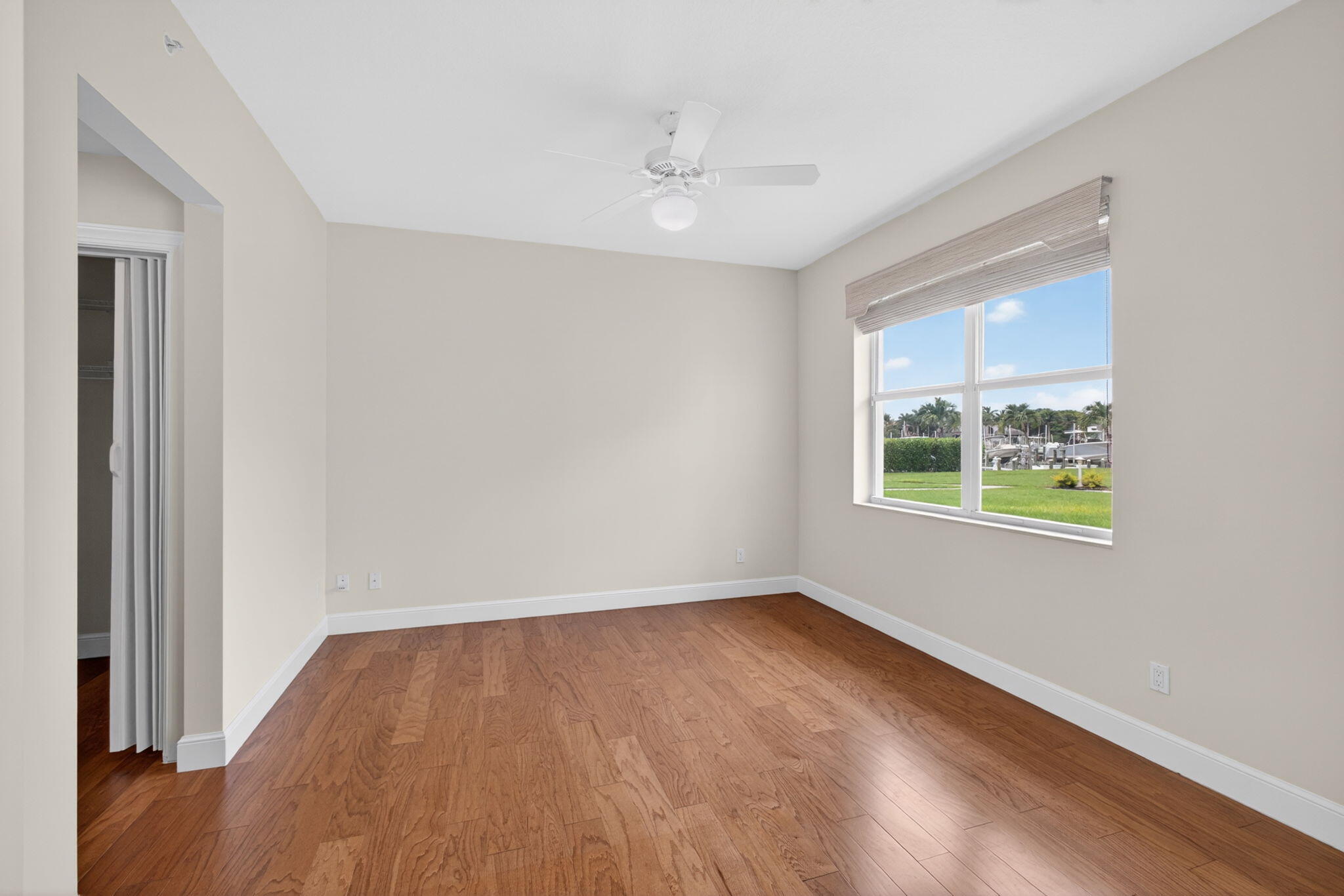 712 Bay Colony Drive S Property Photo 26
