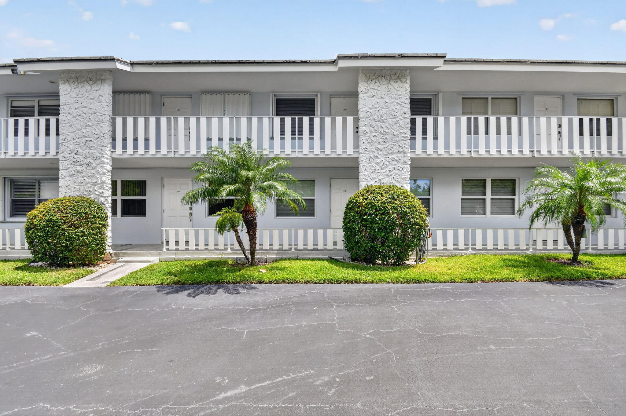 5520 N Ocean Boulevard N 110 Property Photo 2