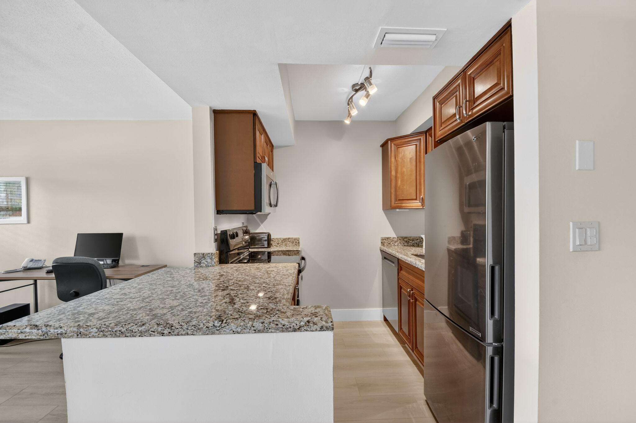 5520 N Ocean Boulevard N 110 Property Photo 18