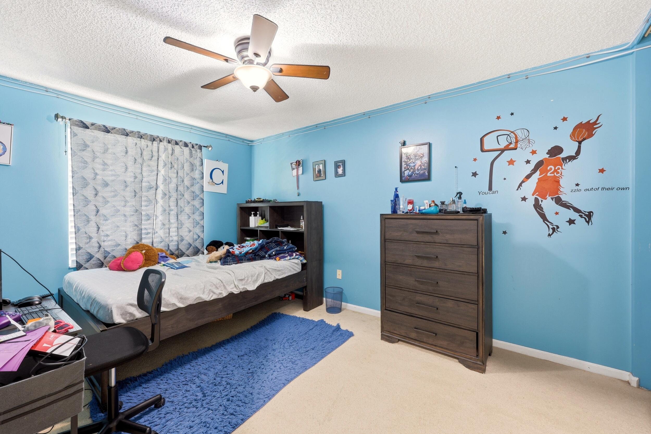 1327 Isleworth Court Property Photo 12