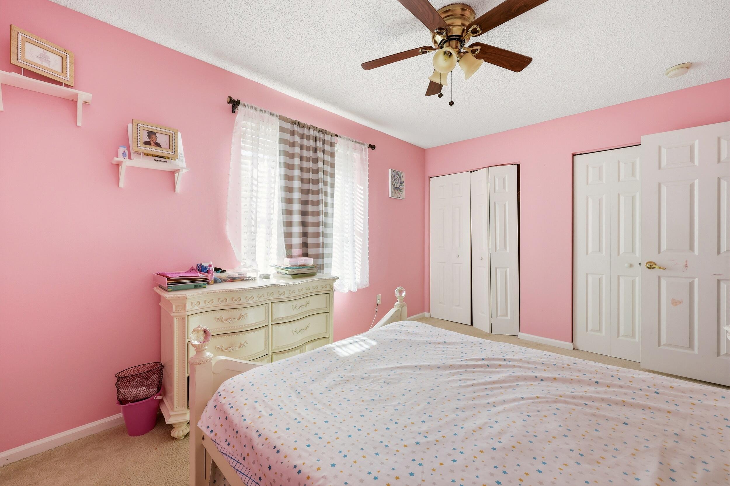 1327 Isleworth Court Property Photo 16