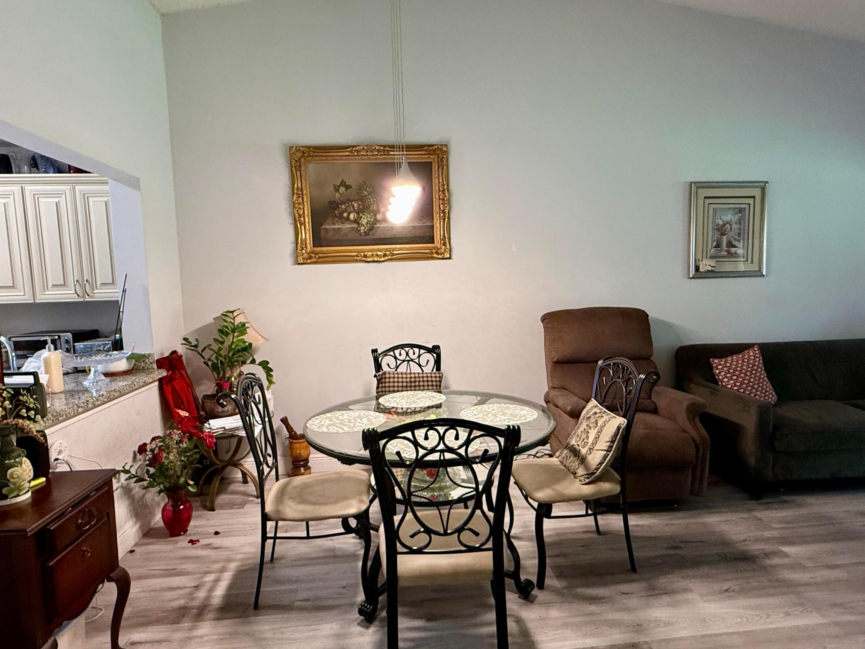3927 Vine Tree Trail B Property Photo 7