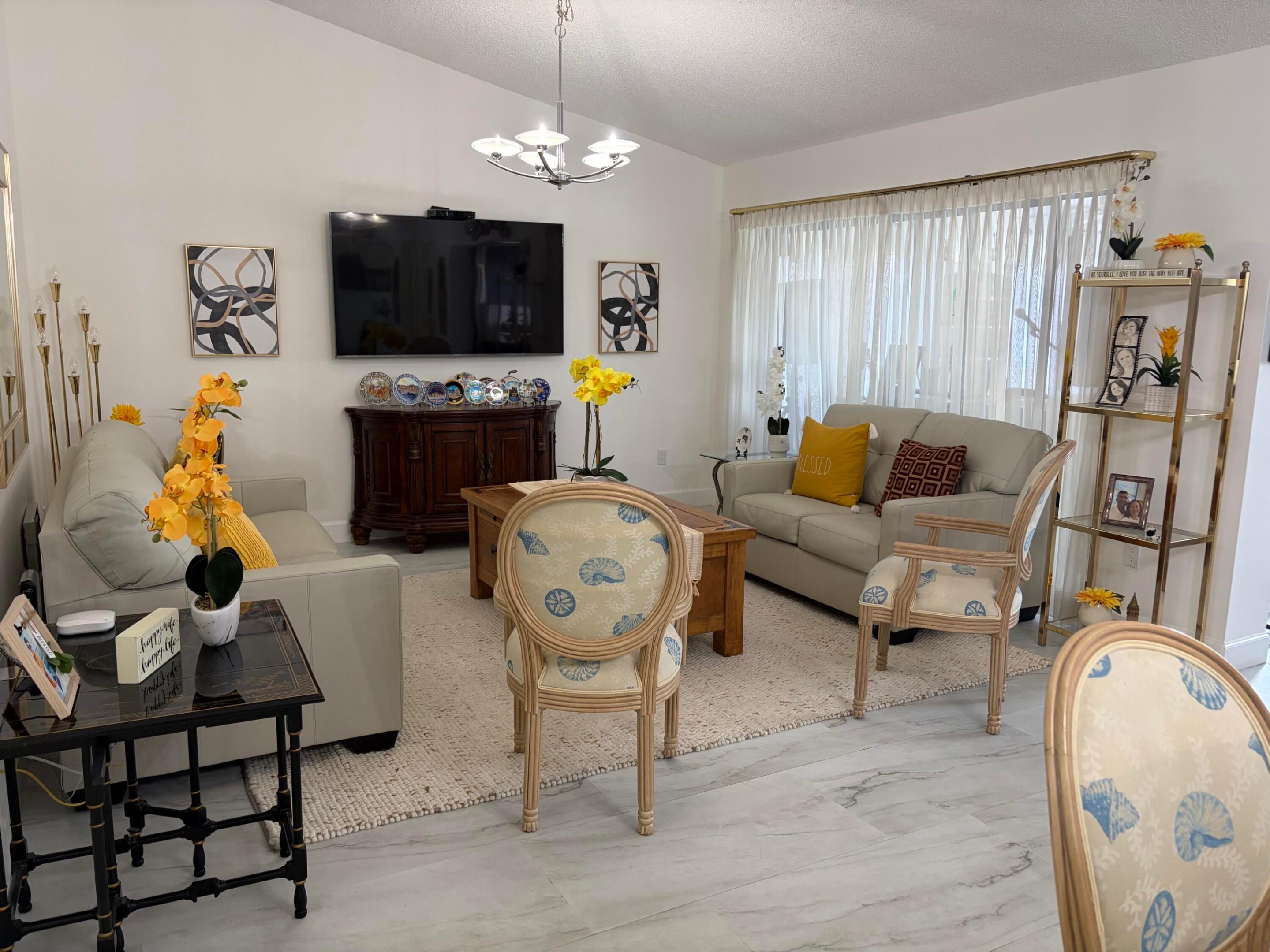 6285 Tall Cypress Circle Property Photo 12