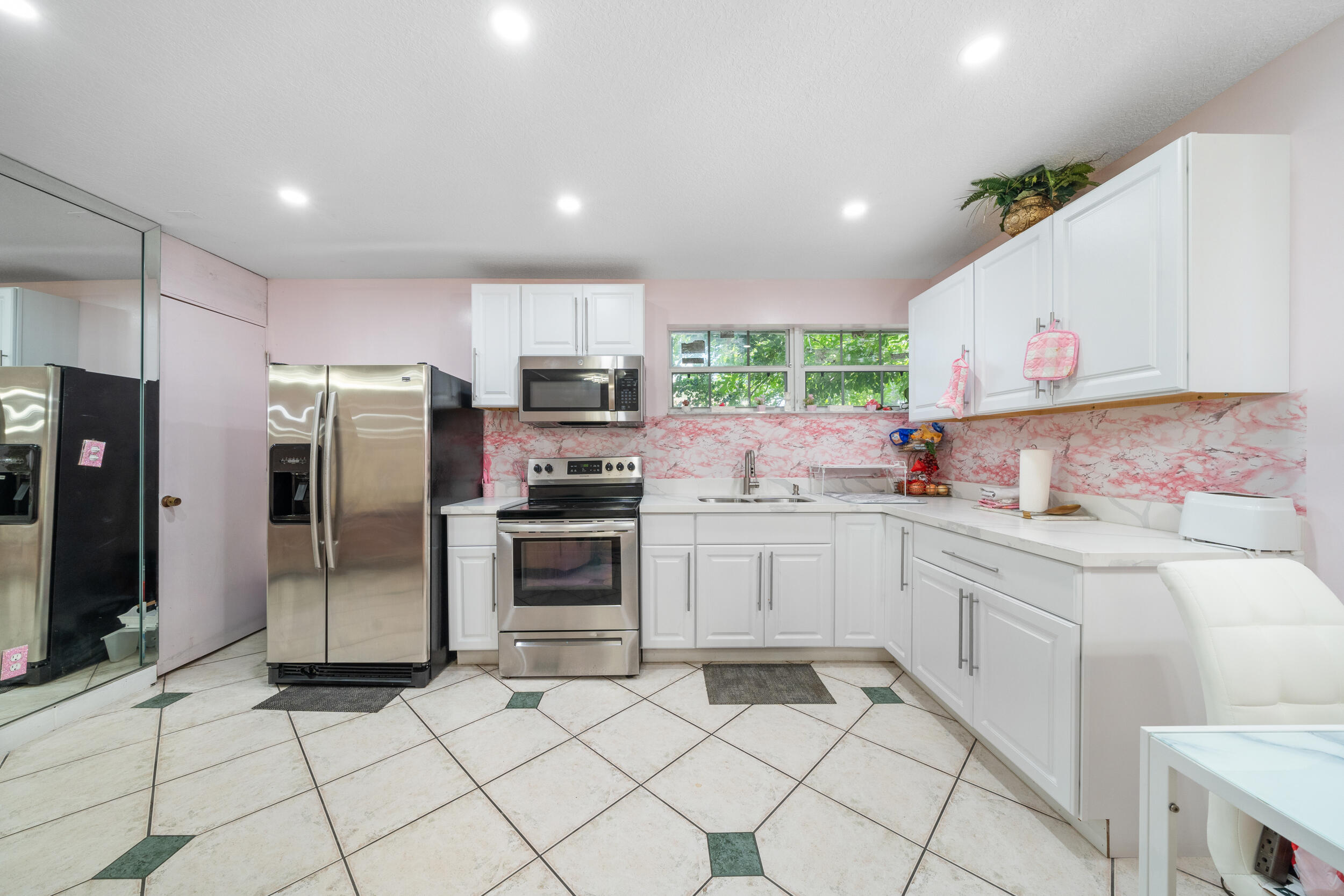 5720 Flagler Street Property Photo 8