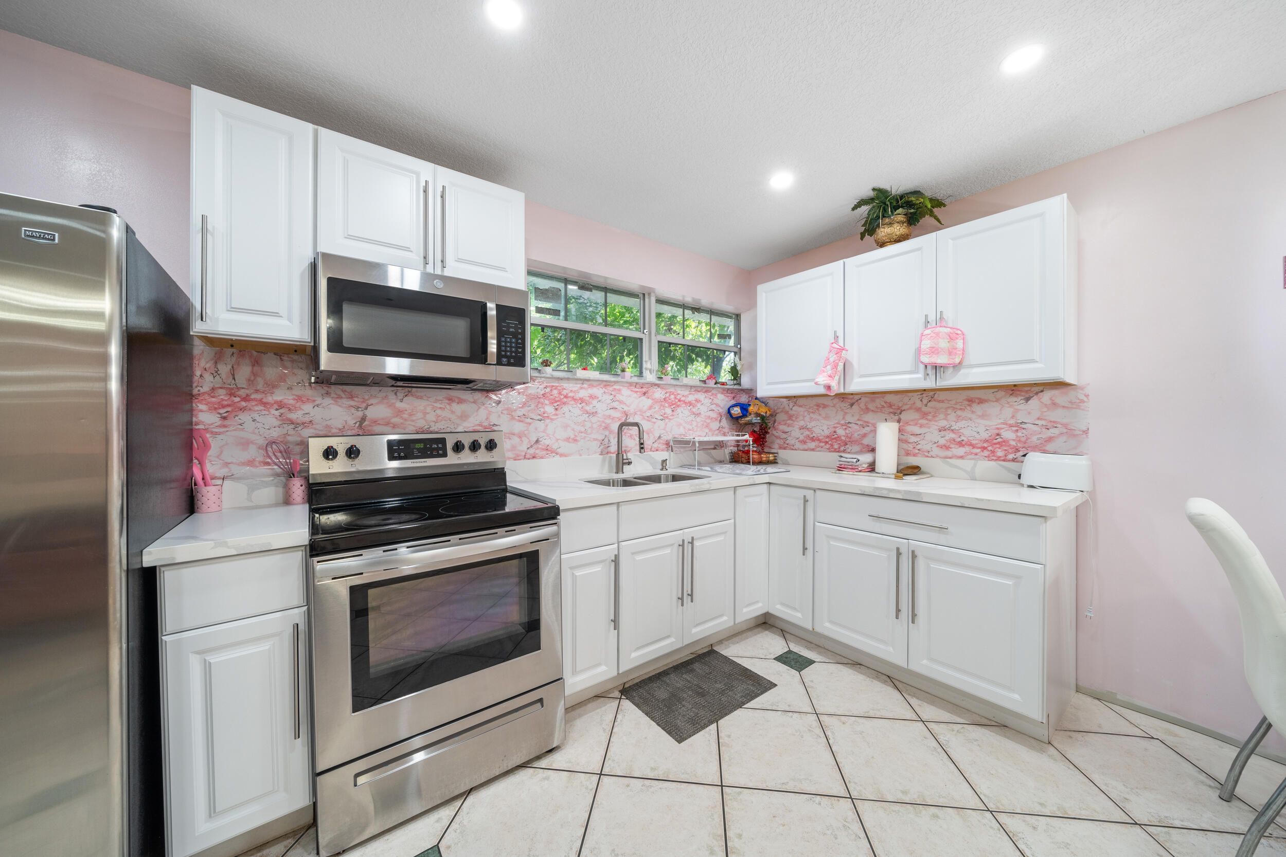 5720 Flagler Street Property Photo 9