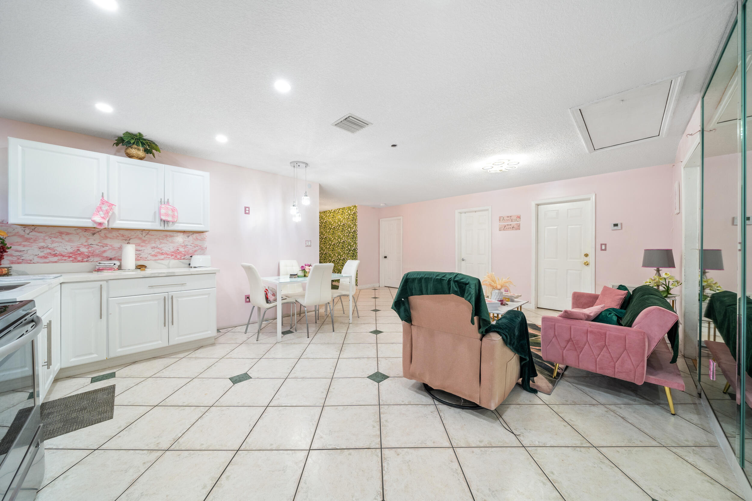 5720 Flagler Street Property Photo 10