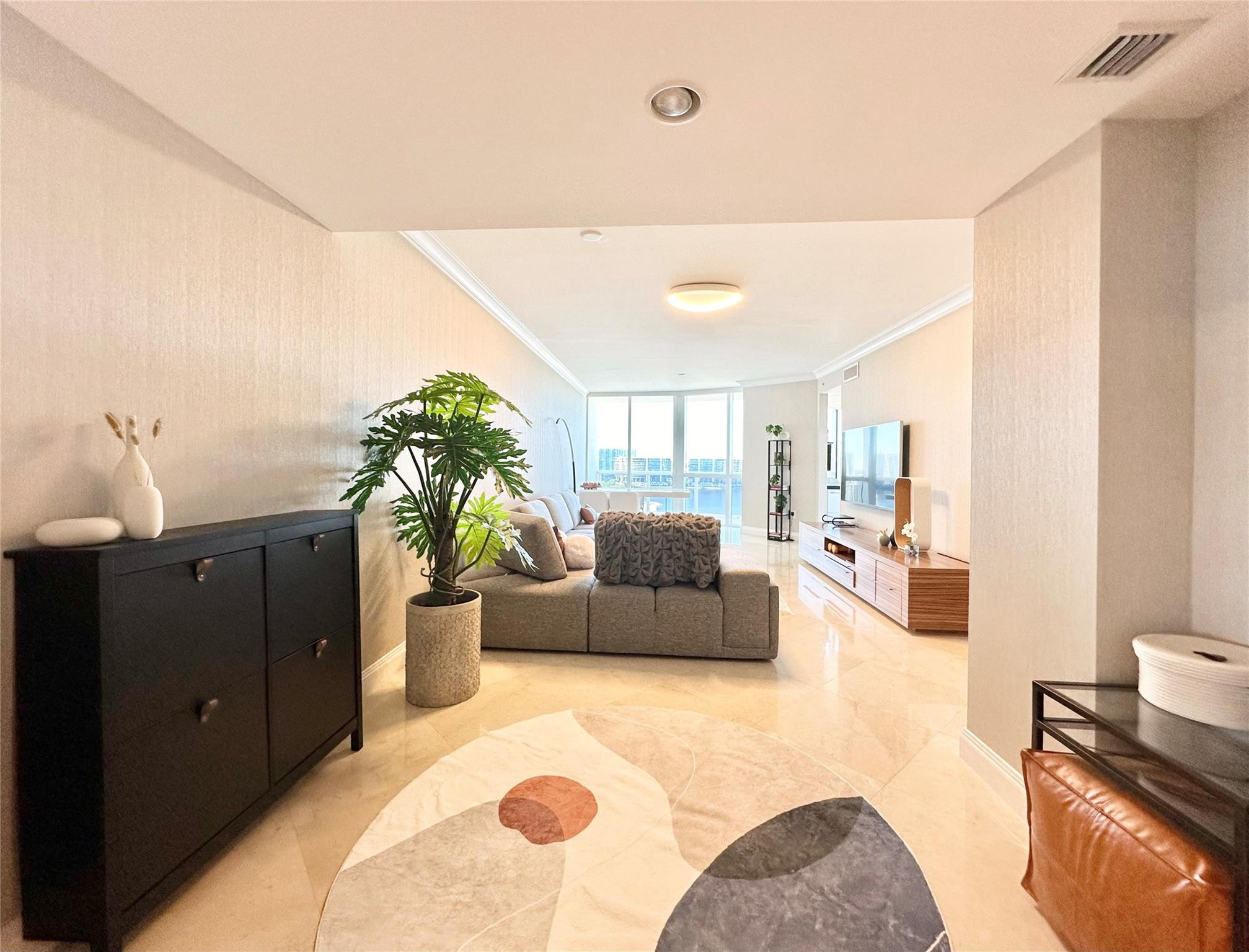 18201 Collins Avenue 1901 Property Photo 1