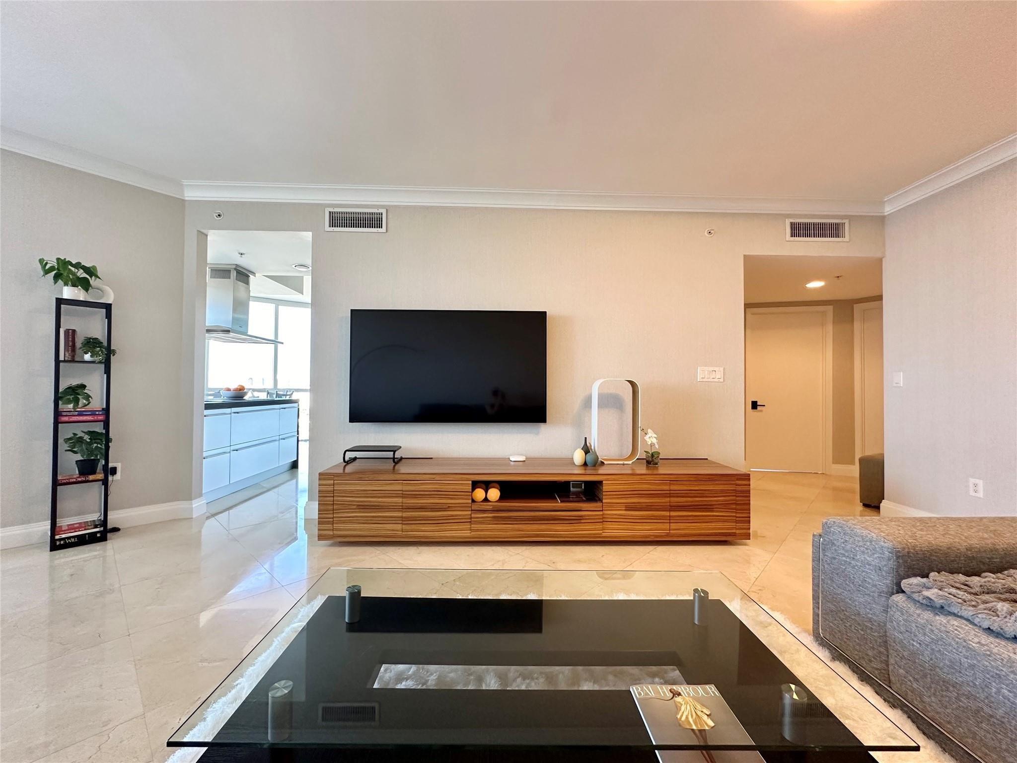 18201 Collins Avenue 1901 Property Photo 2