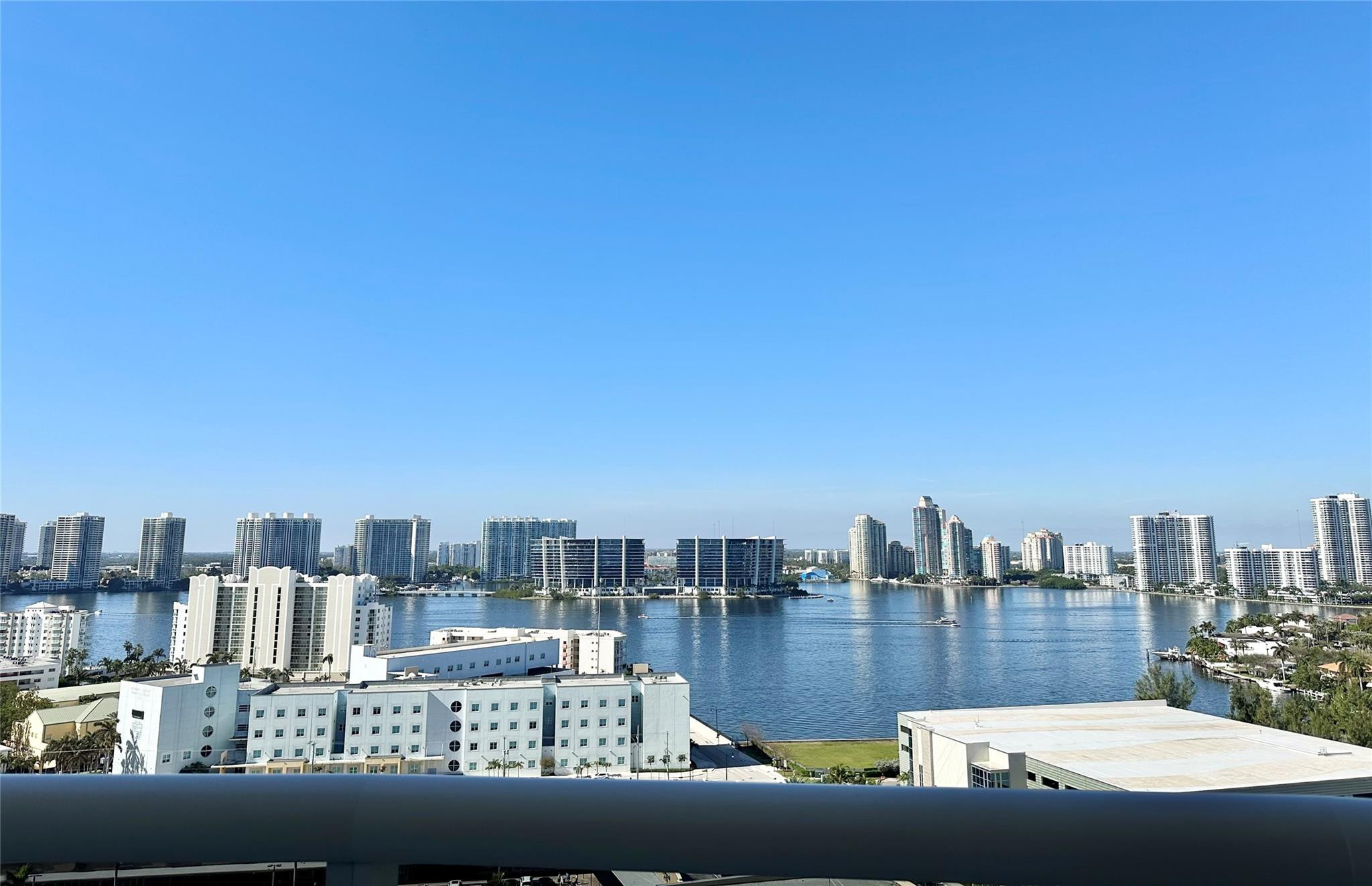 18201 Collins Avenue 1901 Property Photo 15