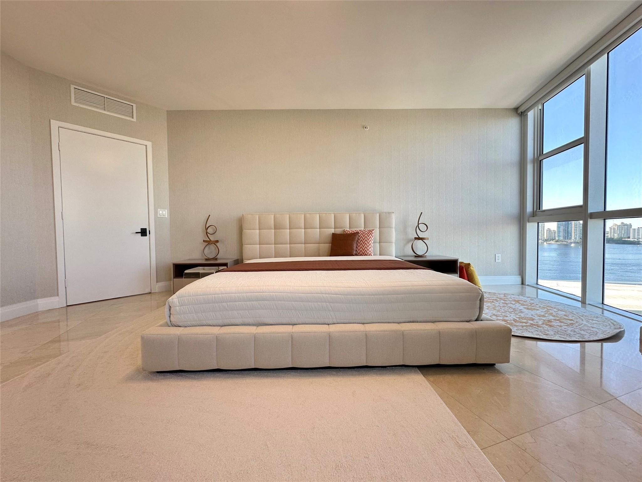 18201 Collins Avenue 1901 Property Photo 25