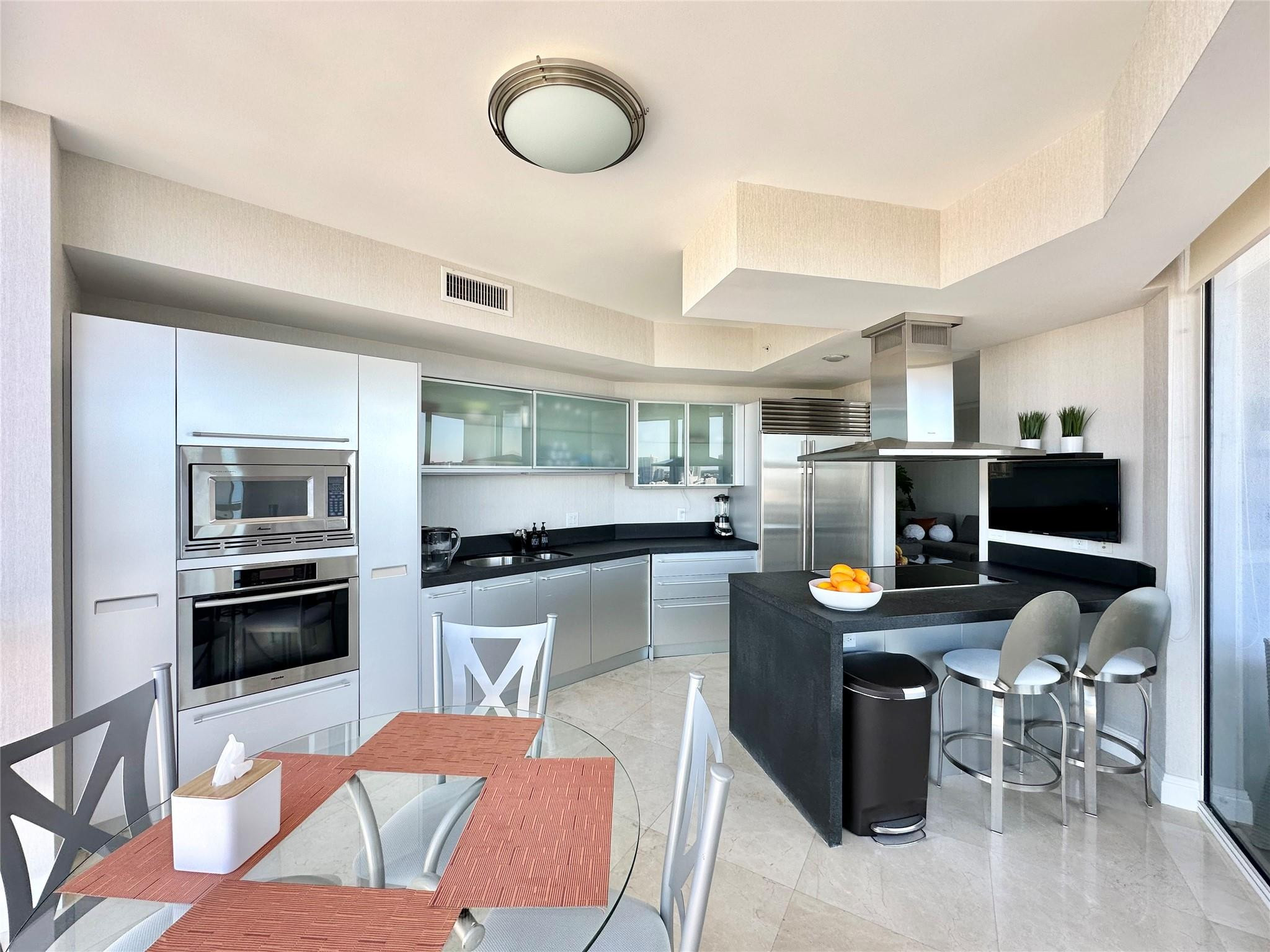 18201 Collins Avenue 1901 Property Photo 30
