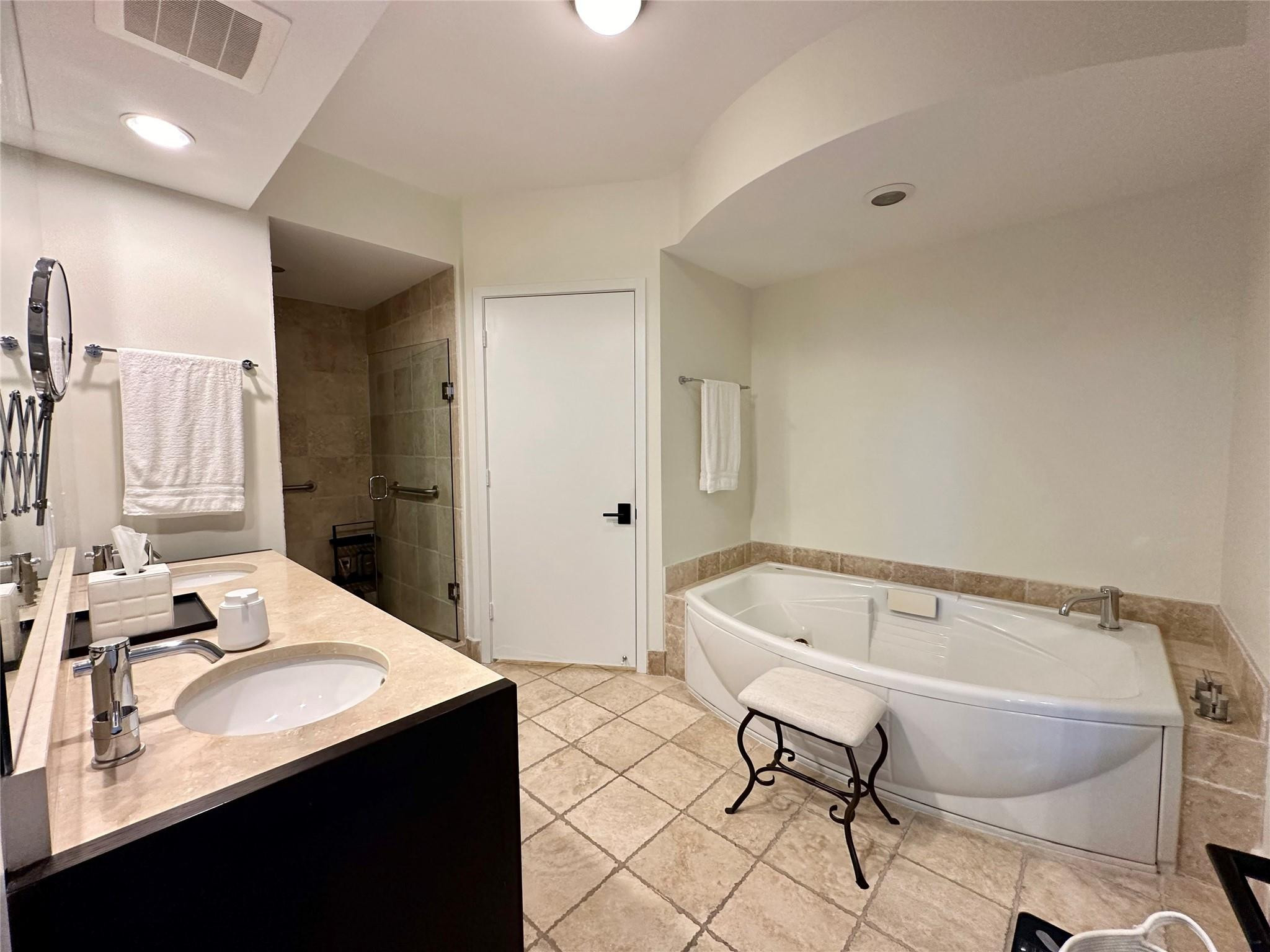 18201 Collins Avenue 1901 Property Photo 47