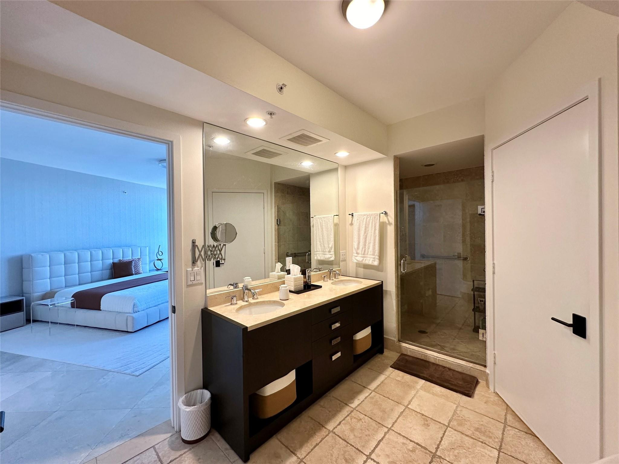 18201 Collins Avenue 1901 Property Photo 51