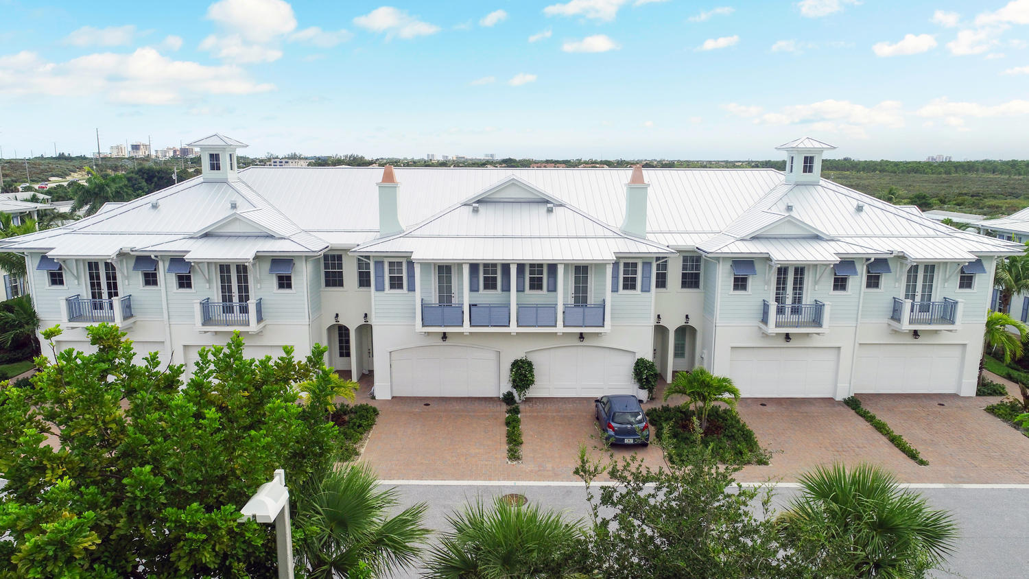 114 Ocean Breeze Drive Property Photo 1