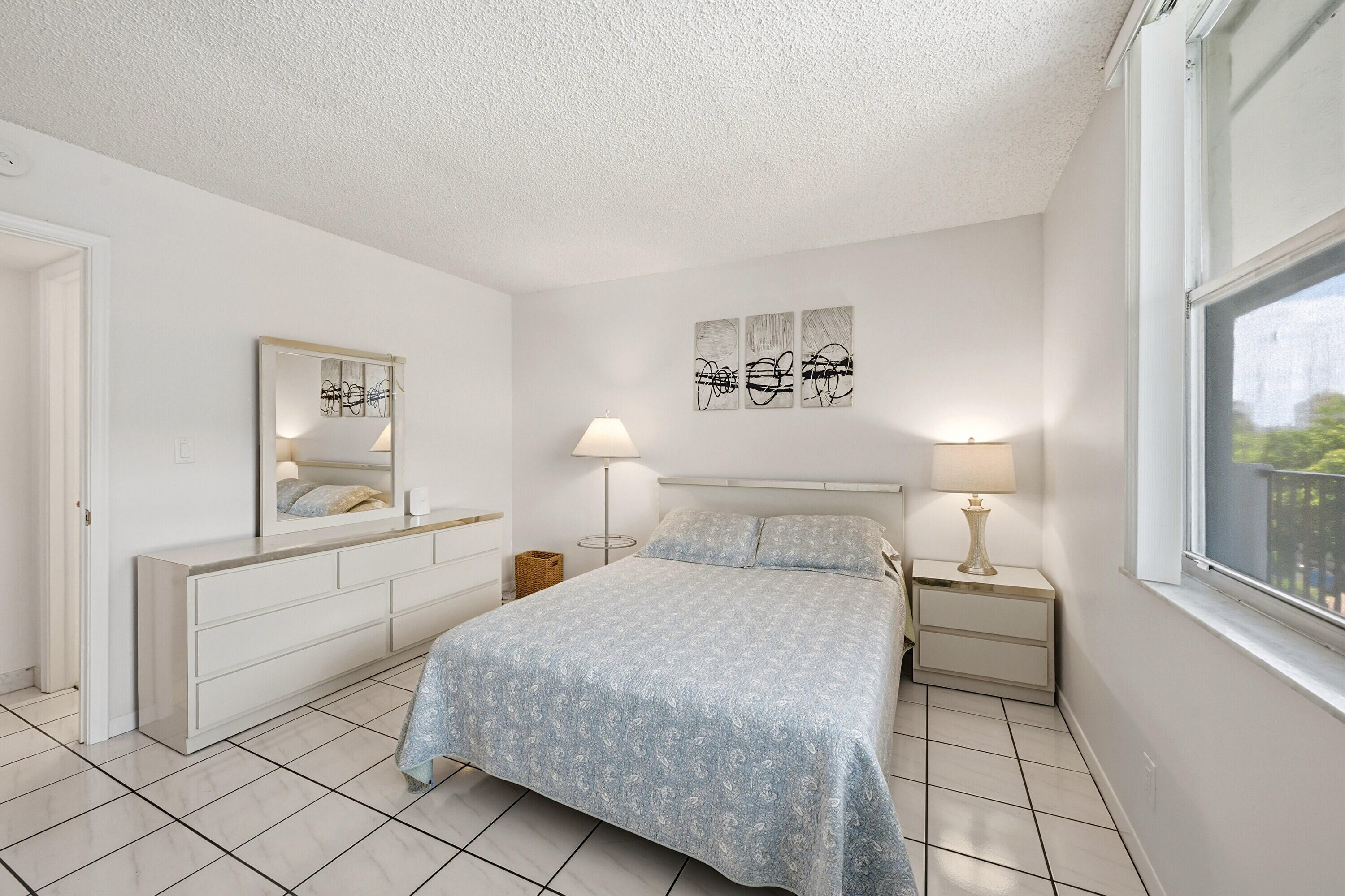 777 S Federal Highway O406 Property Photo 18