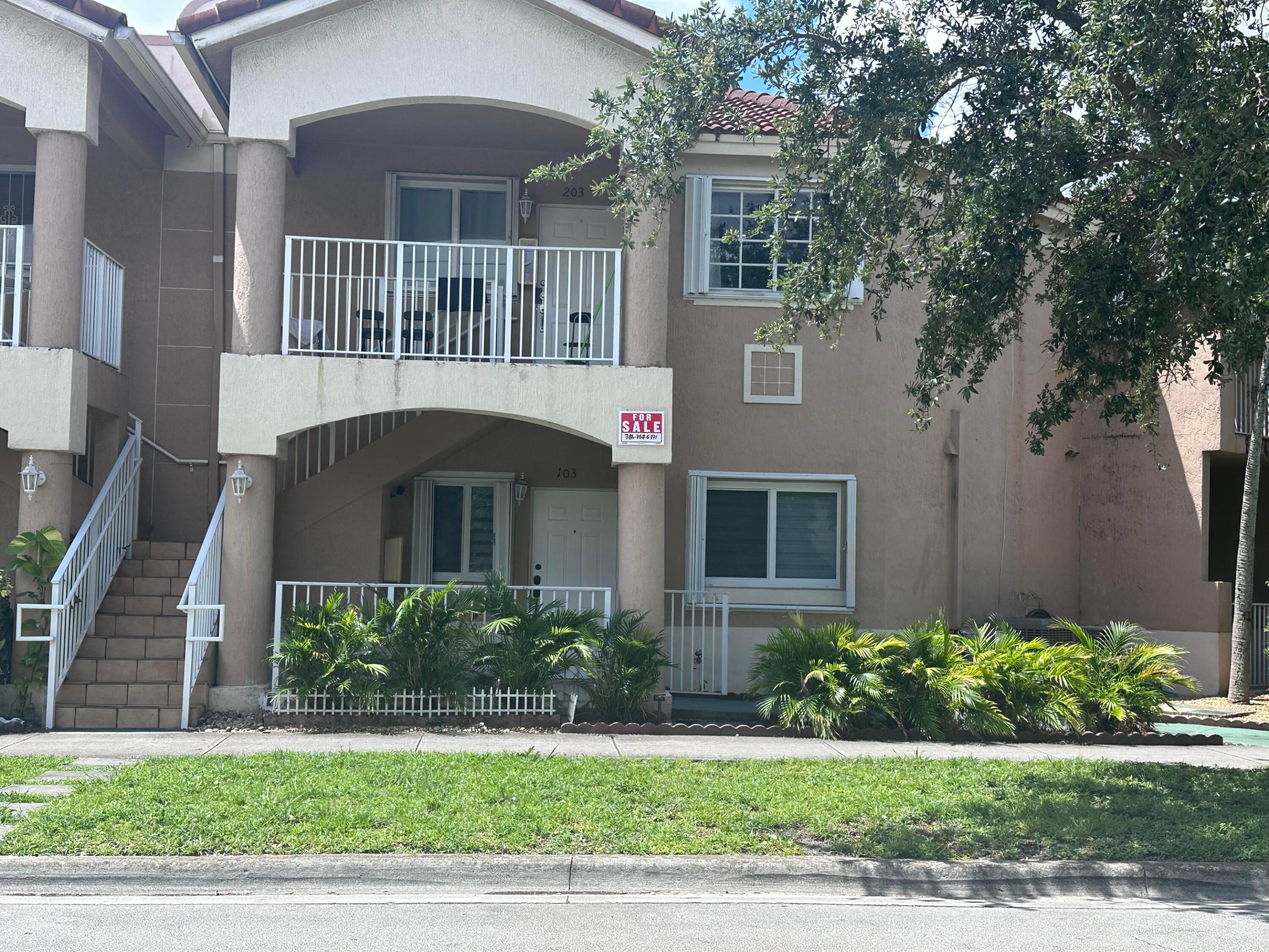 300 E 4th Street 103