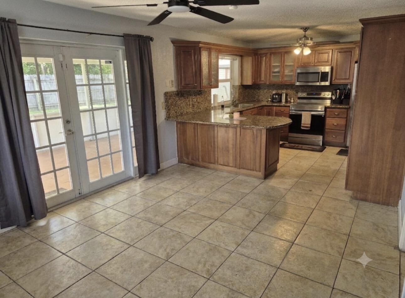 6301 Sw 7th Street Property Photo 5