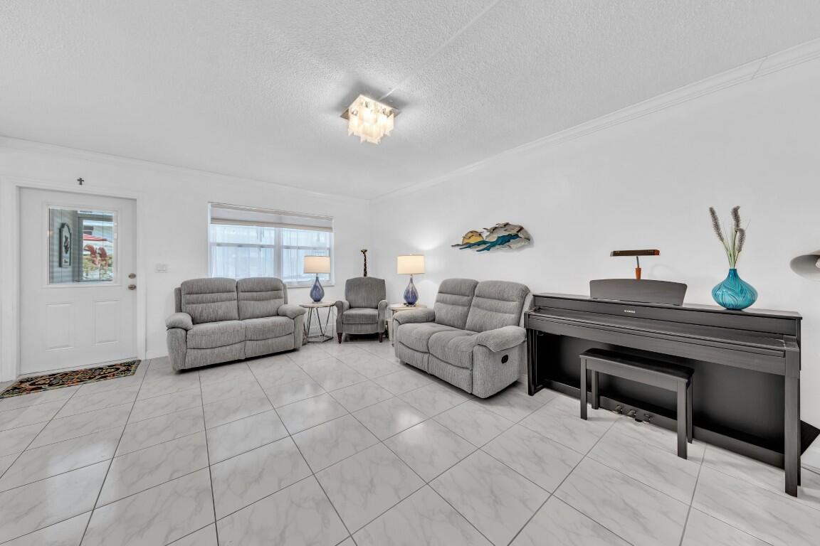 580 Egret Drive 121