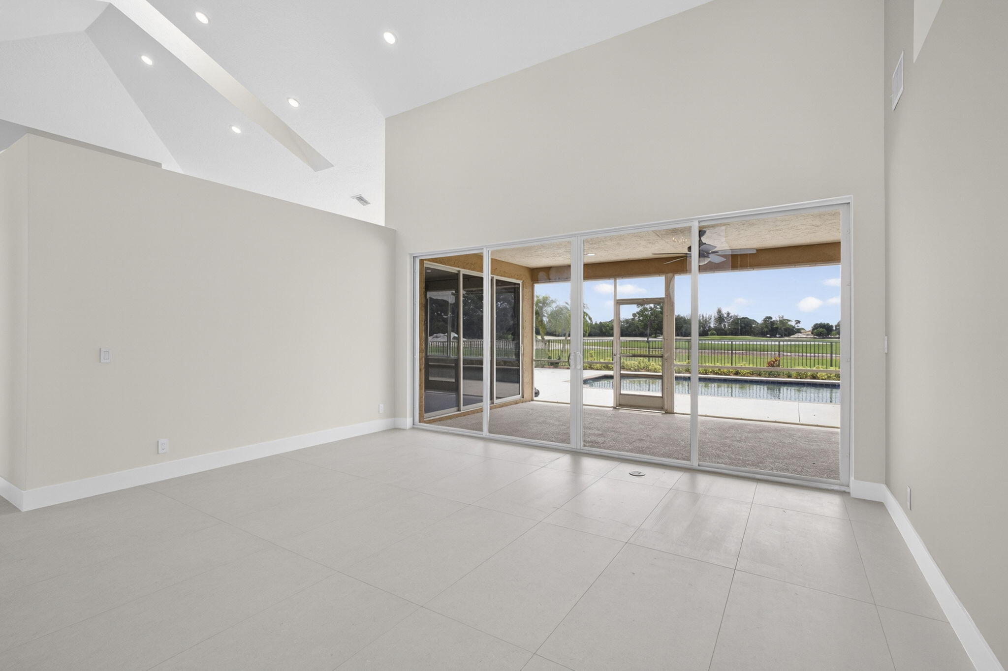 8030 Woodsmuir Drive Property Photo 12