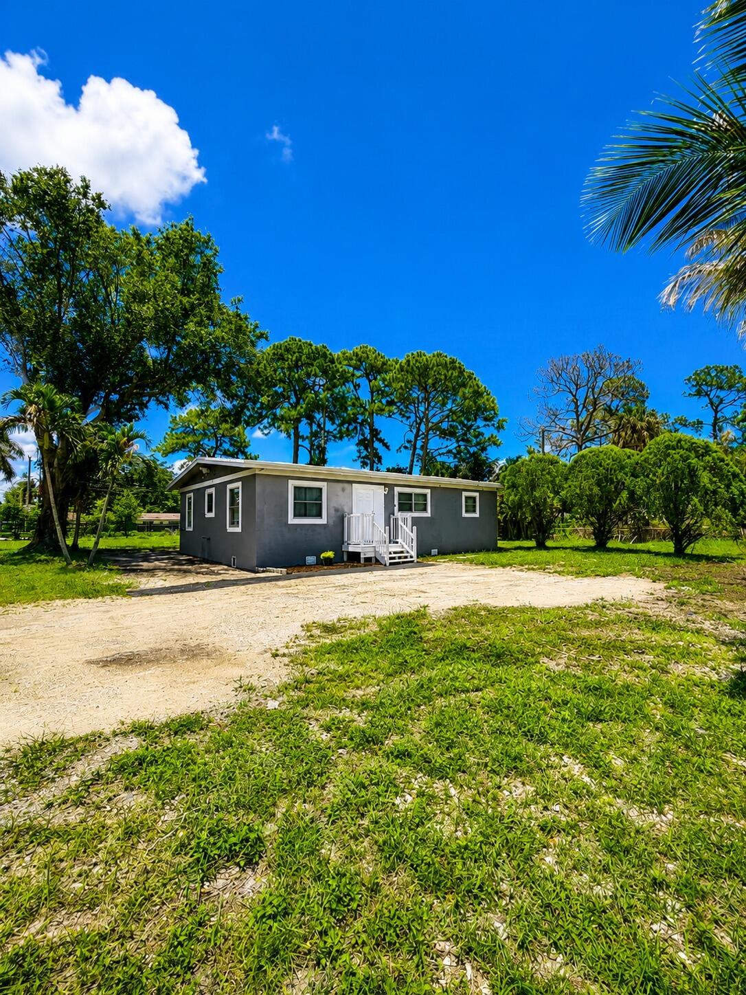 468 N 53rd Dr Drive N Property Photo 1