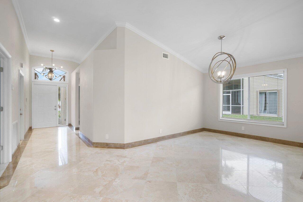 660 Nw 45th Avenue Property Photo 5