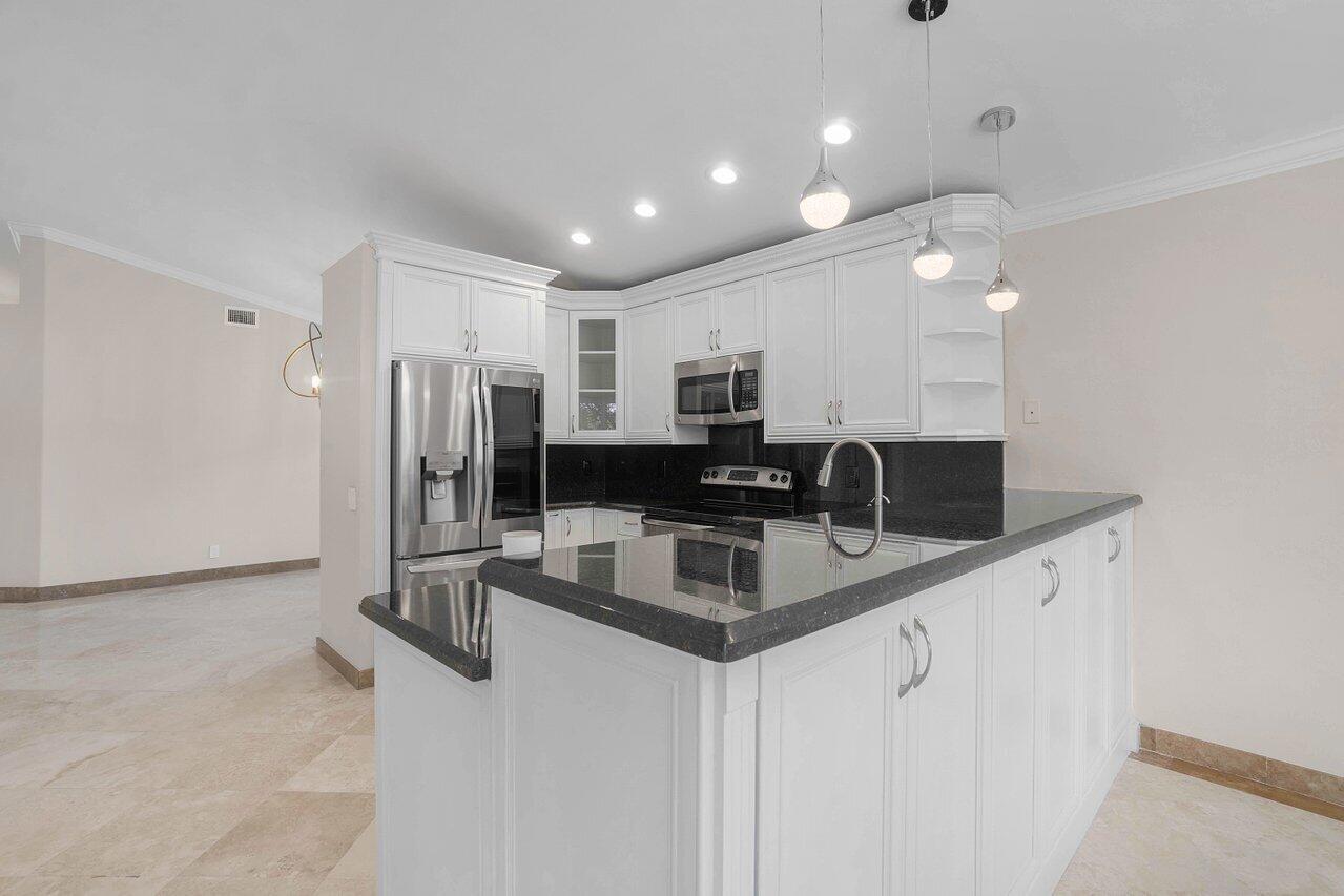 660 Nw 45th Avenue Property Photo 20