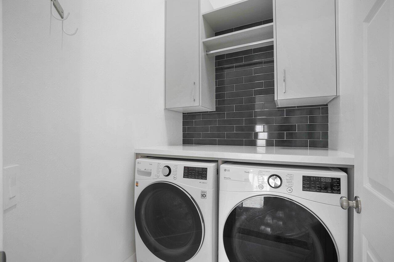 660 Nw 45th Avenue Property Photo 35
