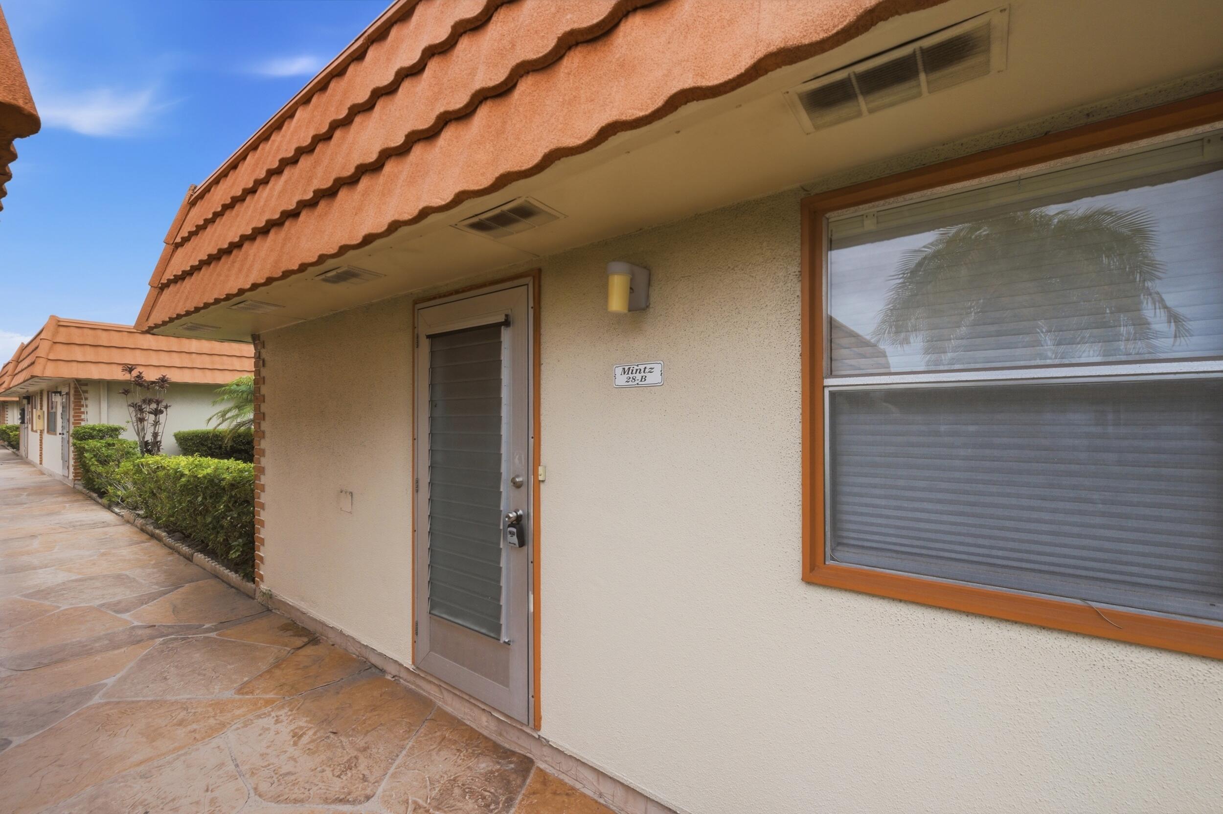28 Seville B Property Photo 7