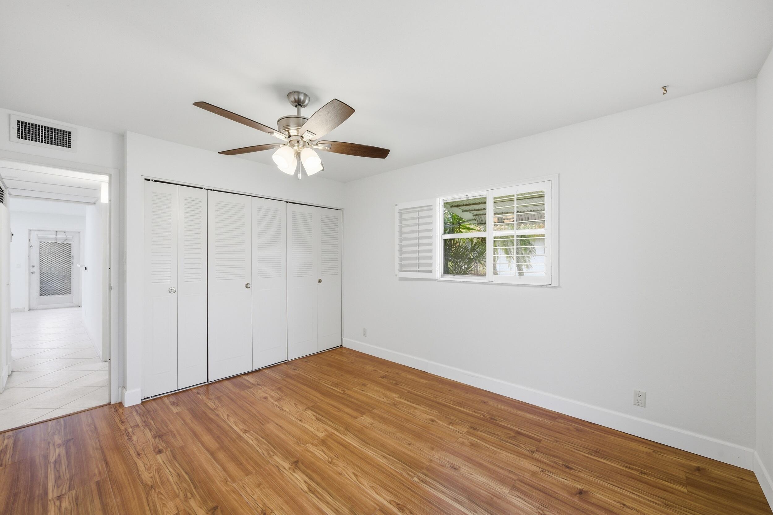 28 Seville B Property Photo 16