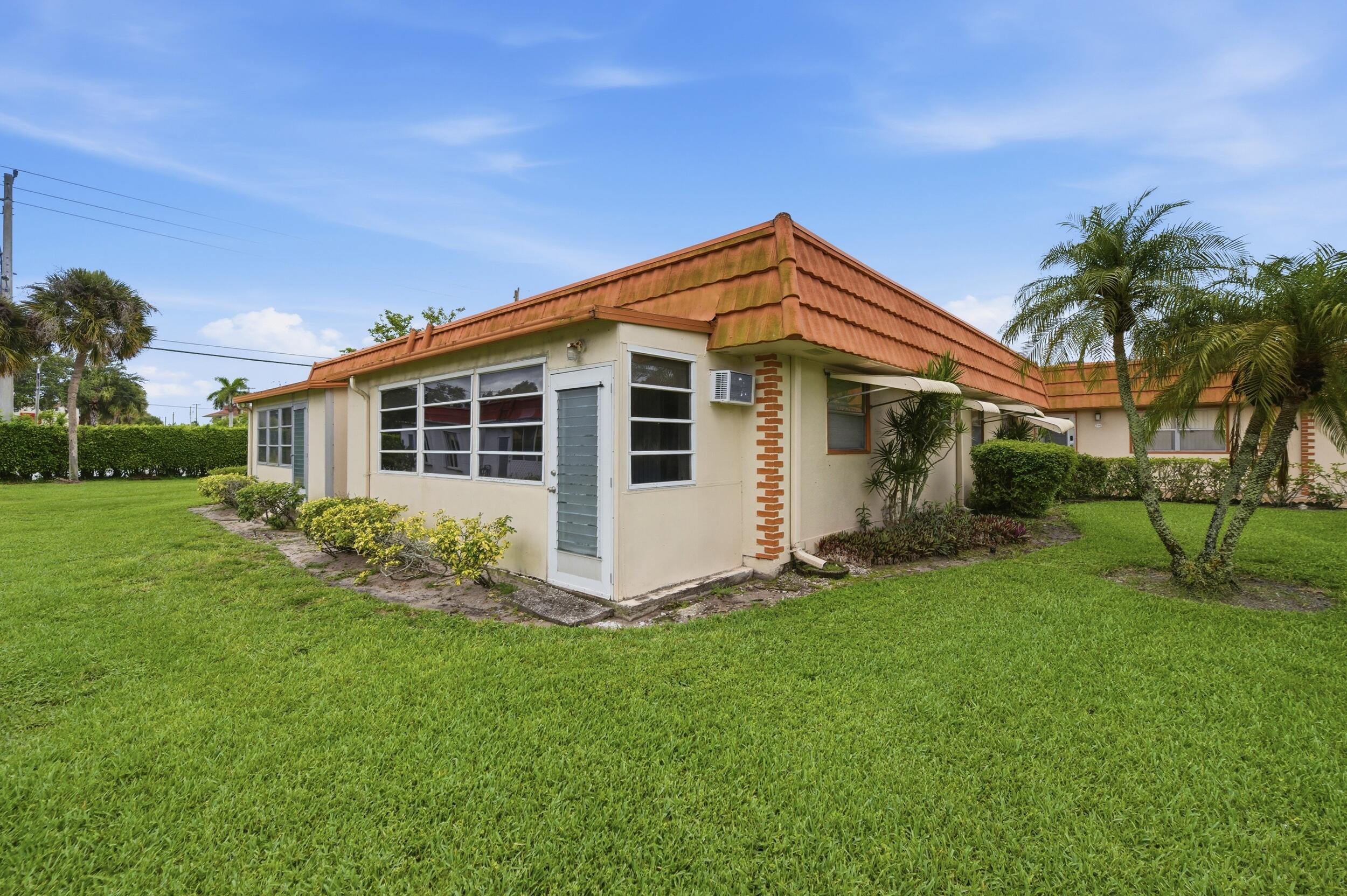 28 Seville B Property Photo 34