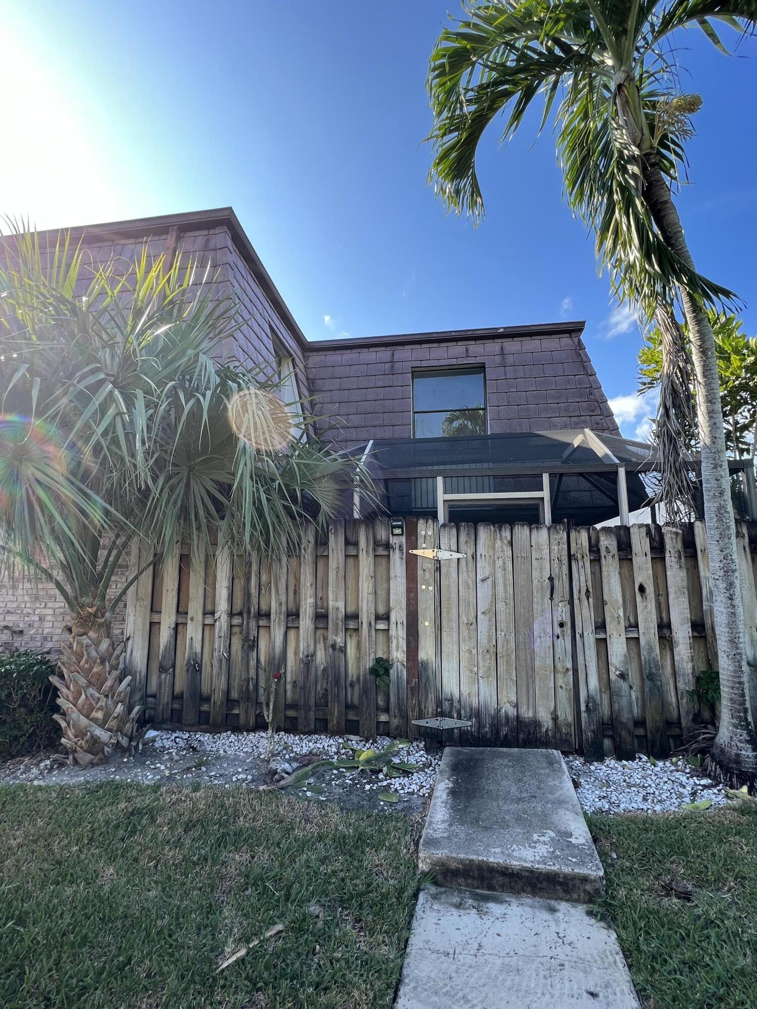 7482 E Courtyard Run E E Property Photo 1