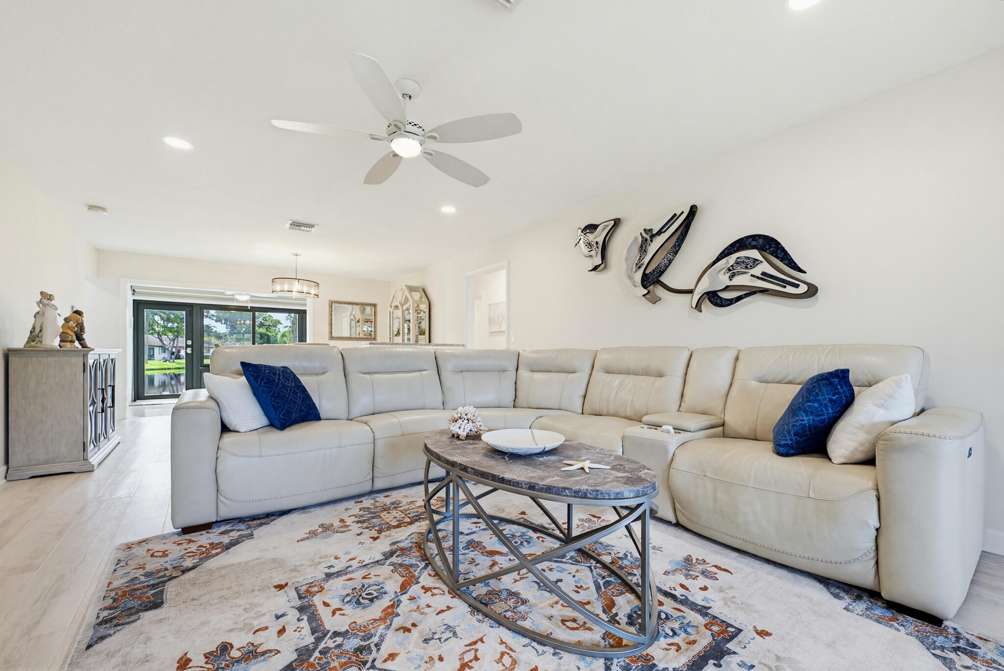 4854 Equestrian Circle Apt B Property Photo 6