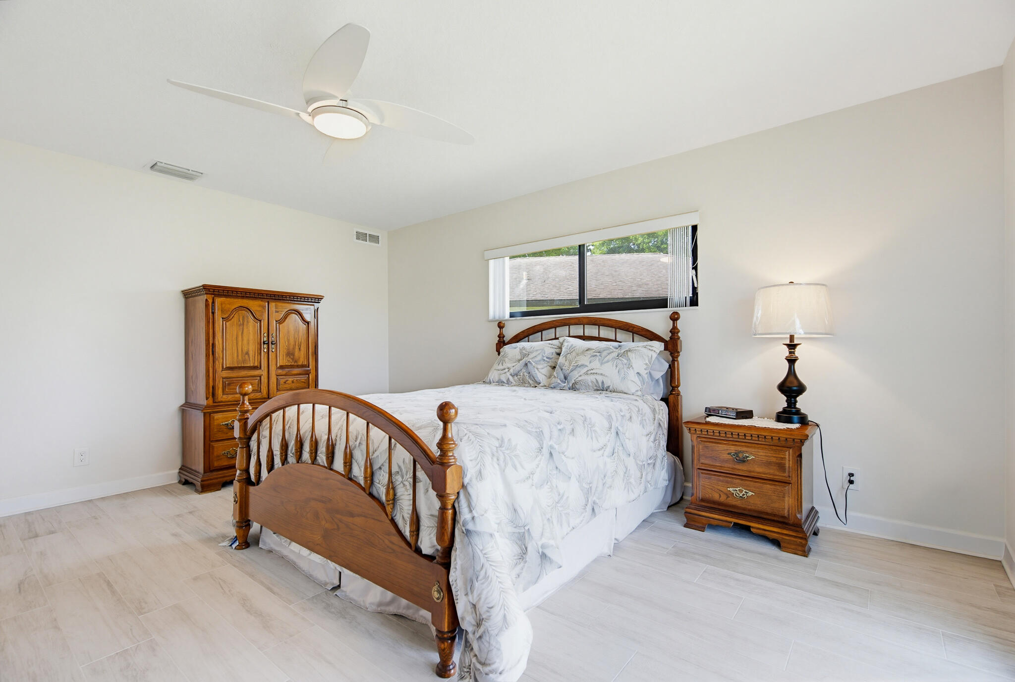 4854 Equestrian Circle Apt B Property Photo 28