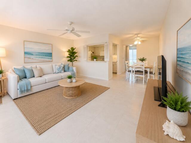 116 Windsor F Property Photo 4